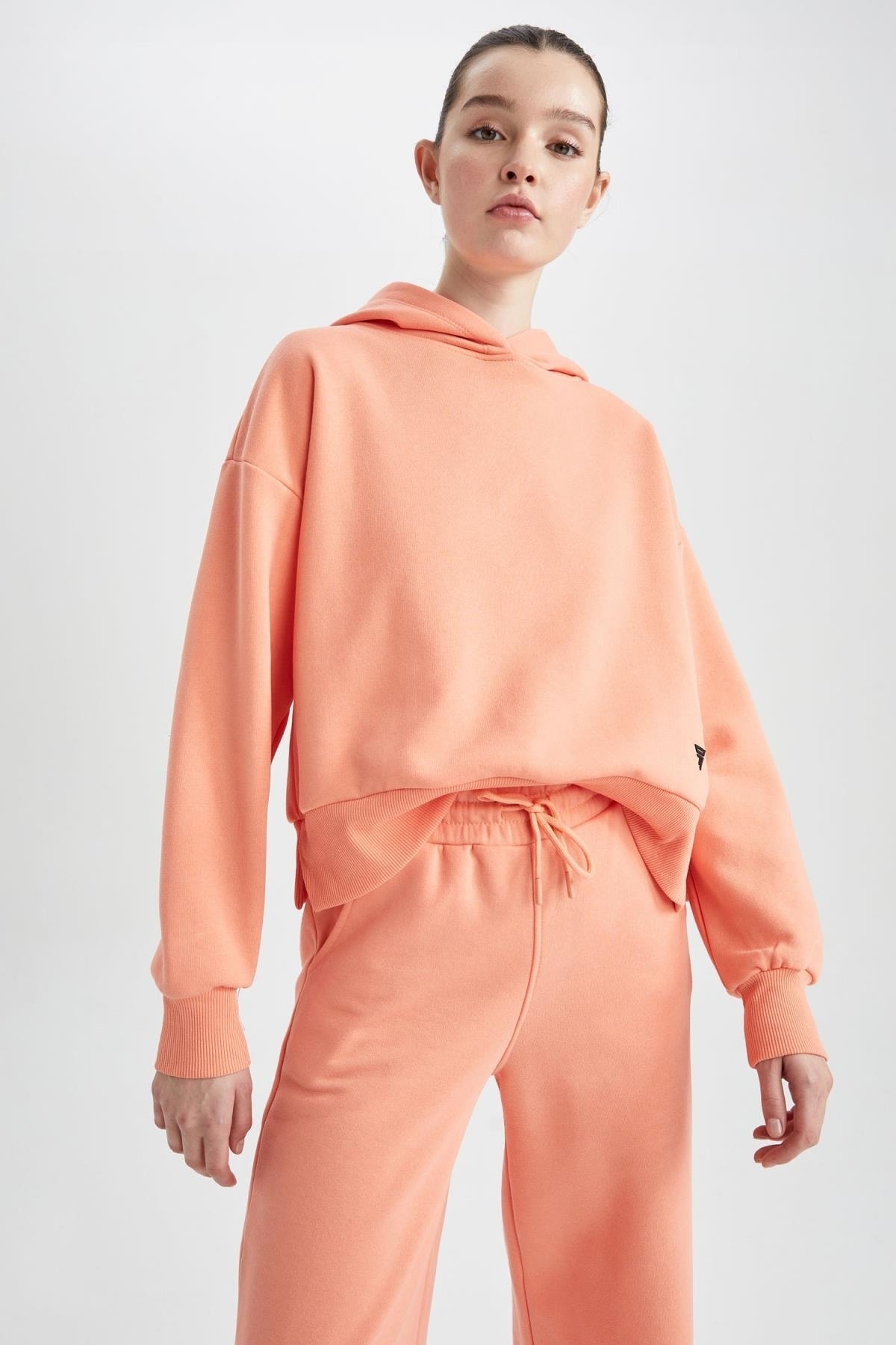 DeFacto Sport-Sweatshirt Orange Regular Fit Fast ausverkauft