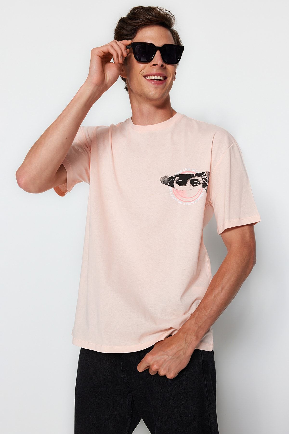 Trendyol Collection Pink Men s Relaxed Casual Cut Short Sleeve