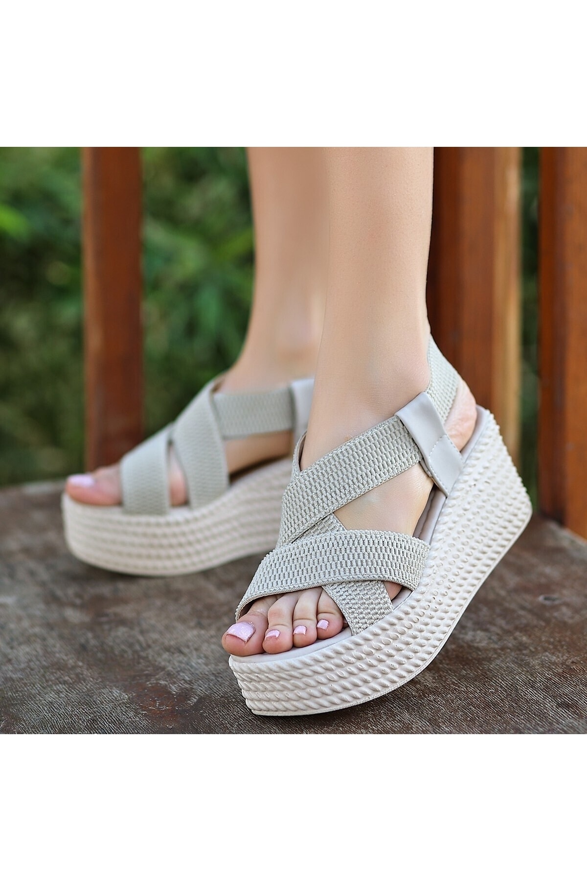 Kadın Leont Vizon Dolgu Topuk Sandalet