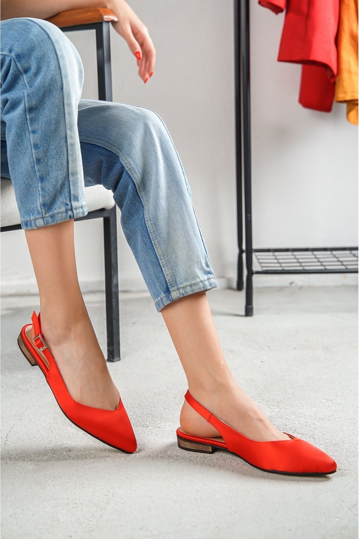D VOLYA Luke Red Satin Pointed Toe Casual Ballet Flats Trendyol