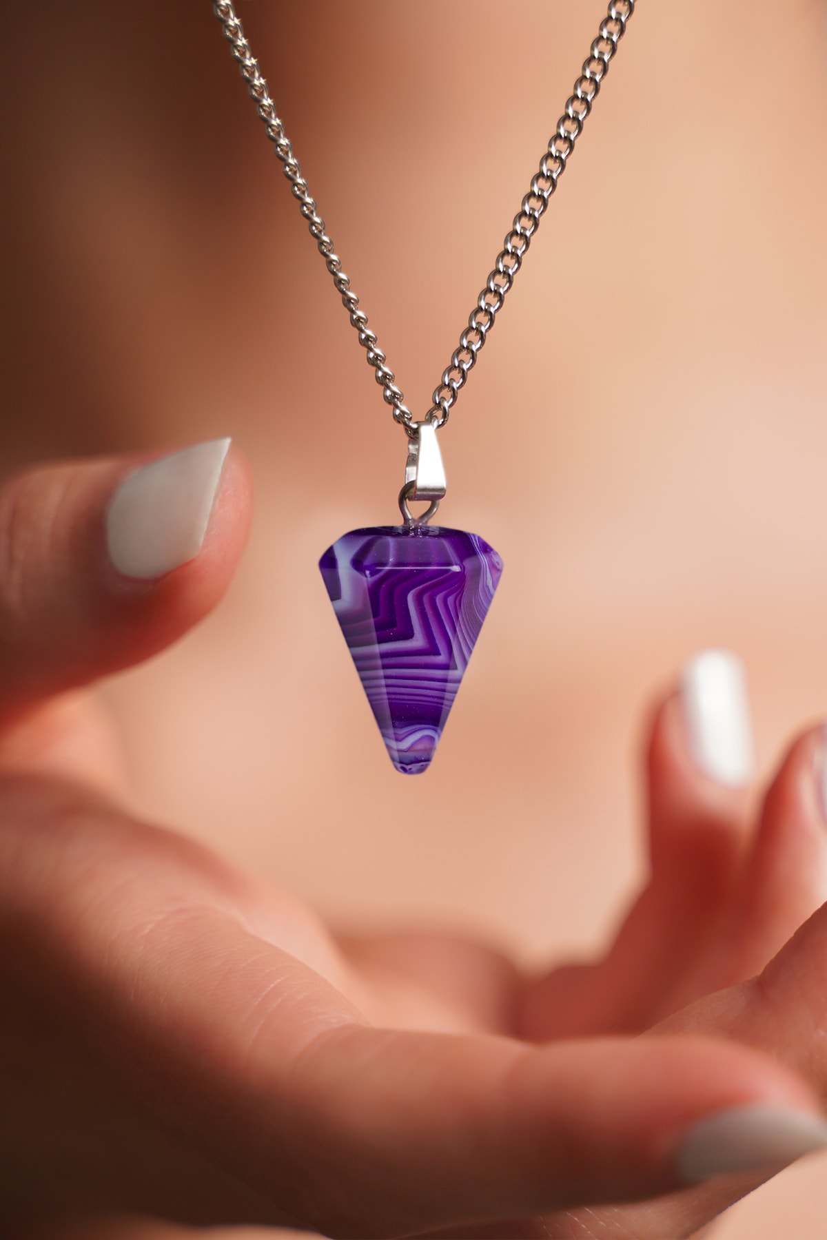Veined Purple Agate Natural Stone Pendant Necklace Tky0258