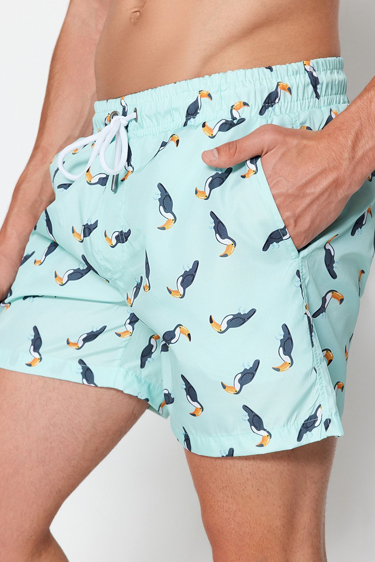 Trendyol Collection-Blaue bedruckte Badeshorts in Standardgröße - TMNSS20DS0014 5