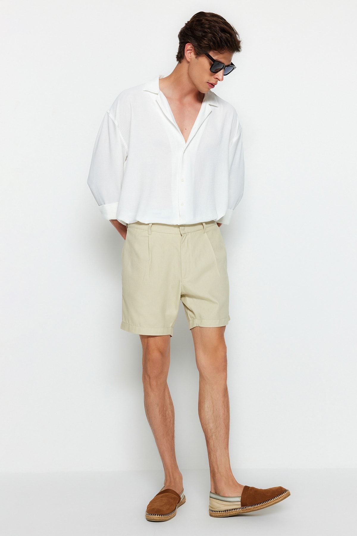 Trendyol Collection-Stone Regular Fit Canvas 100% bavlna šortky a bermudy TMNSS23SR00074 4