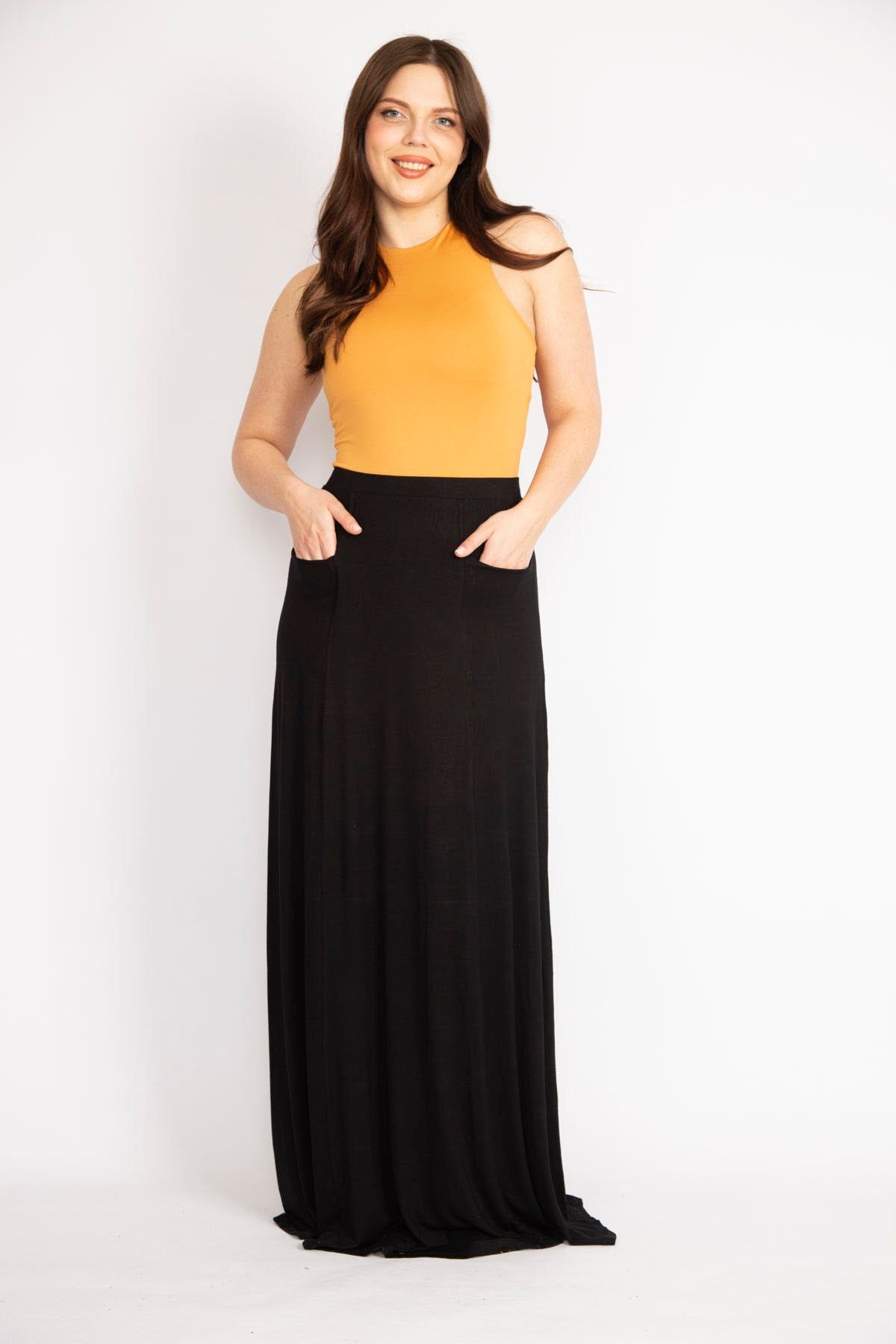 Plus size long deals black skirt elastic waistband