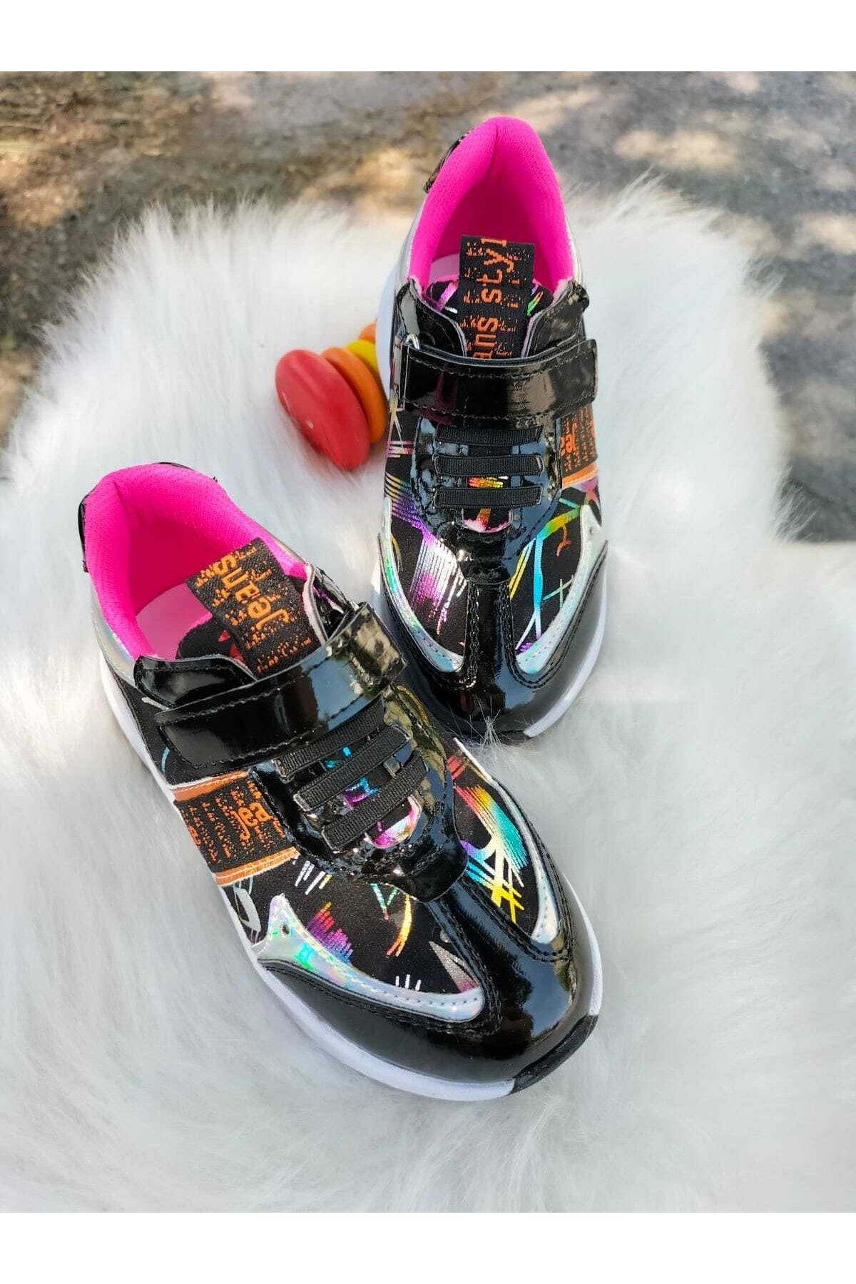 B4299 adidas 2025