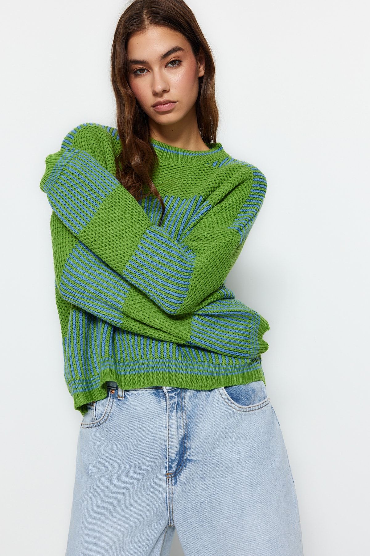 Trendyol Collection Szeroki Sweter W Paski W Kolorze Jasnozielonym - Twoaw23kz00012 Kobieta - XS