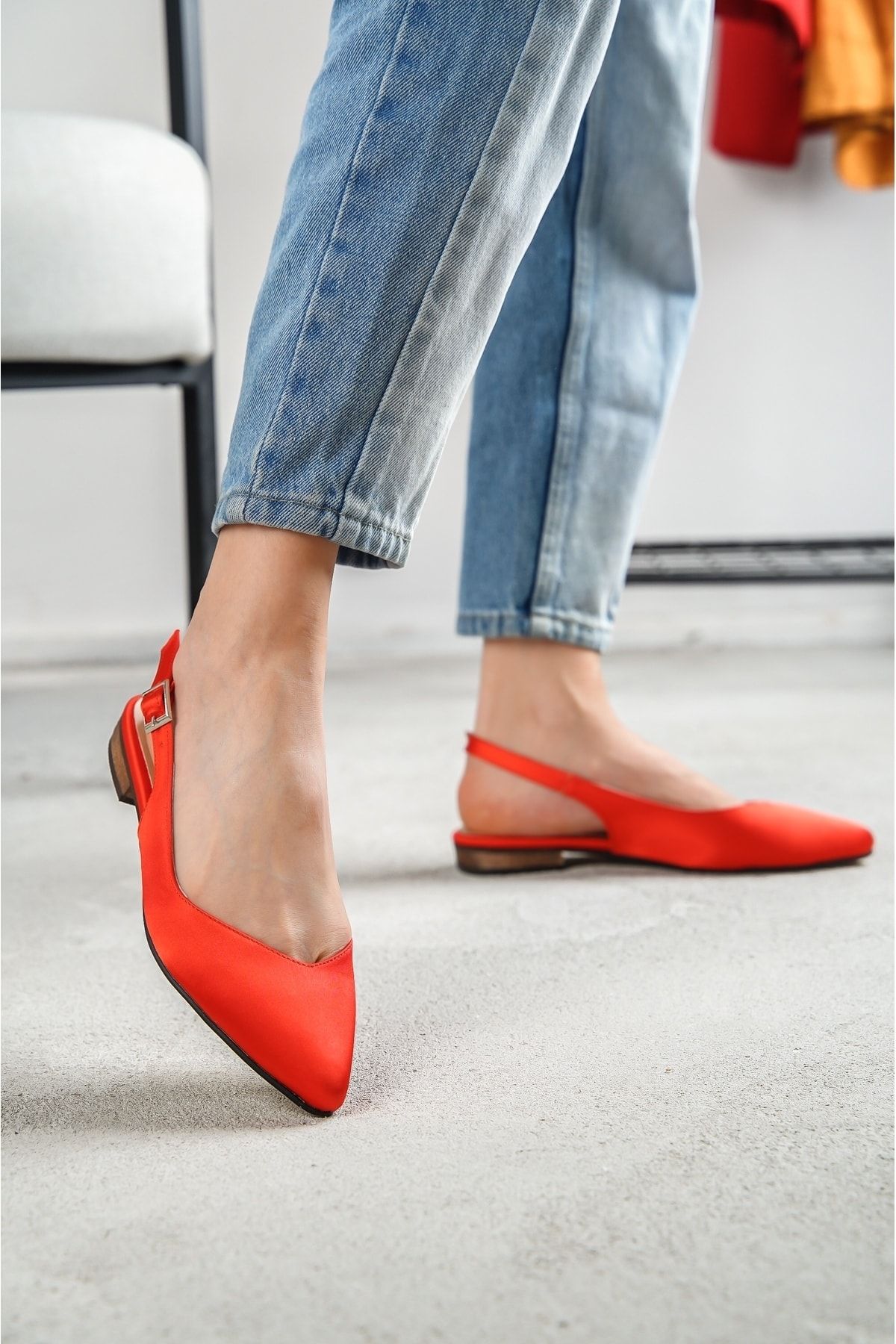 Satin pointed toe best sale flats