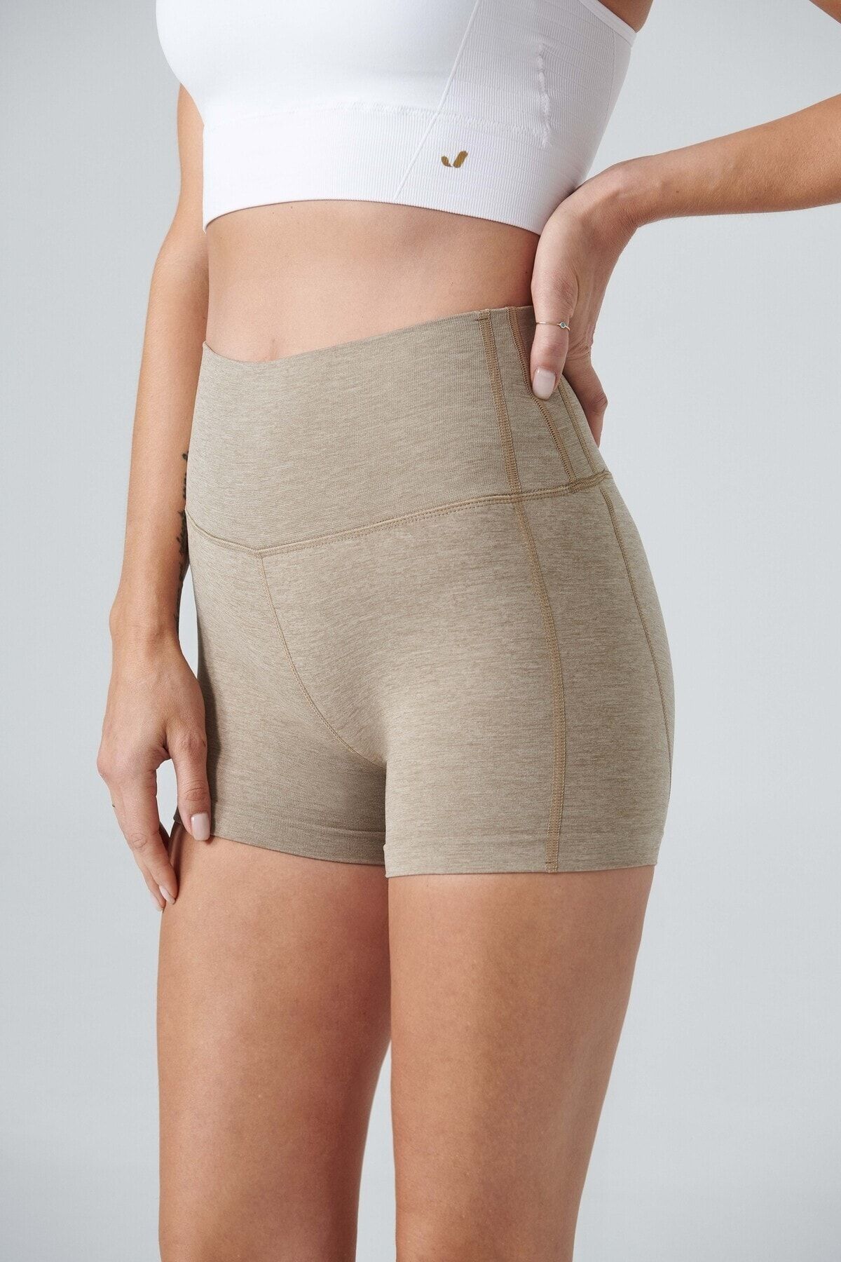 Jerf Shorts Beige Mittlerer Bund