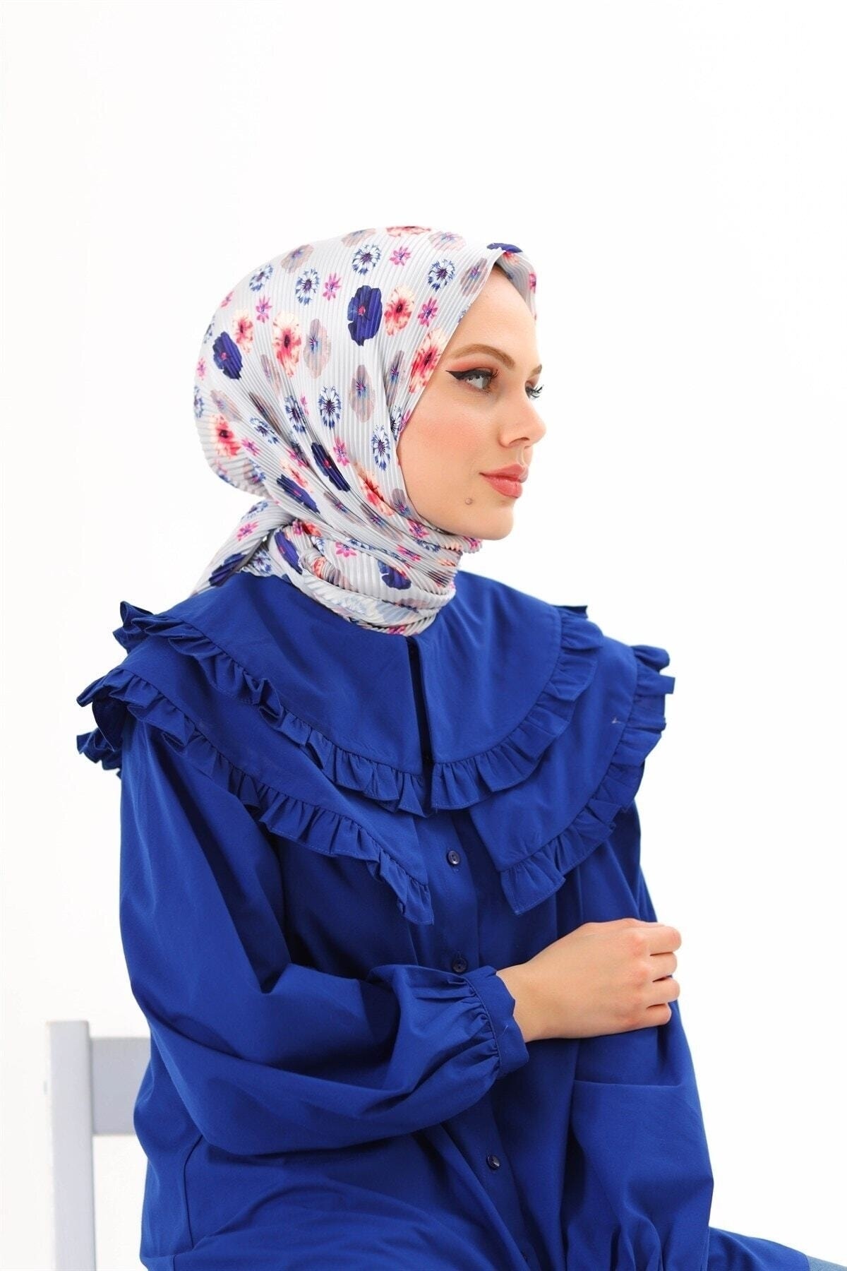 Women's Hijab Ice Blue Mojo Pattern Pleated Scarf
