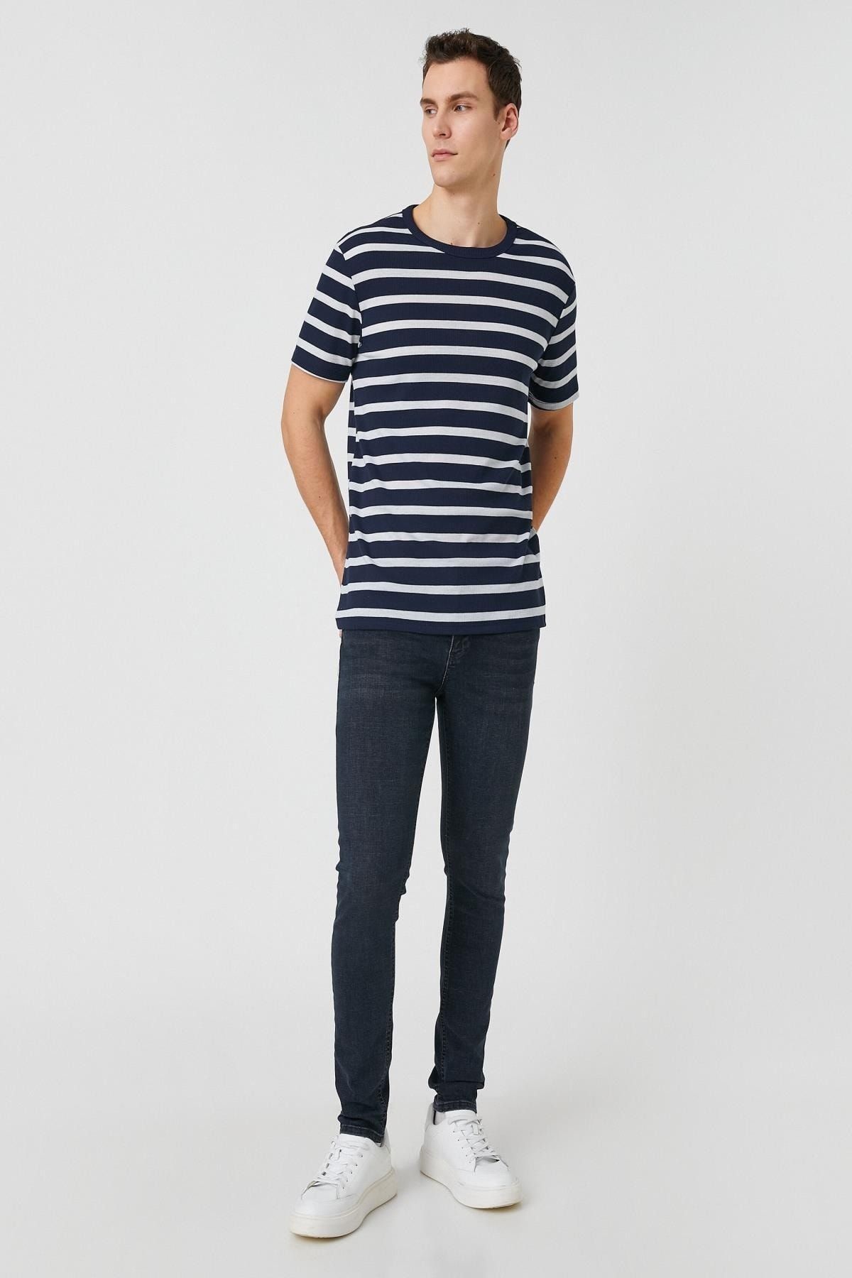 Koton Jeans Dunkelblau Skinny Fast ausverkauft