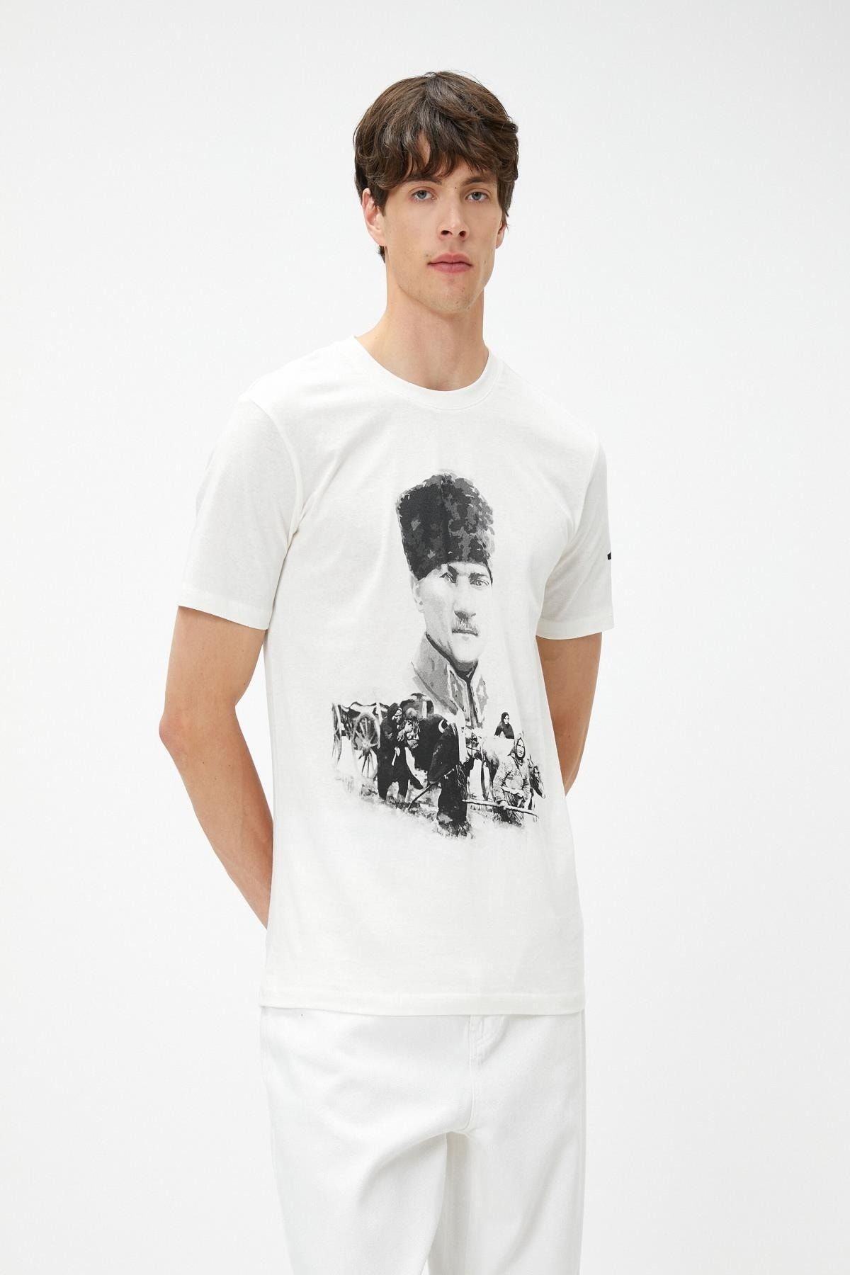 Koton T-Shirt Weiß Regular Fit