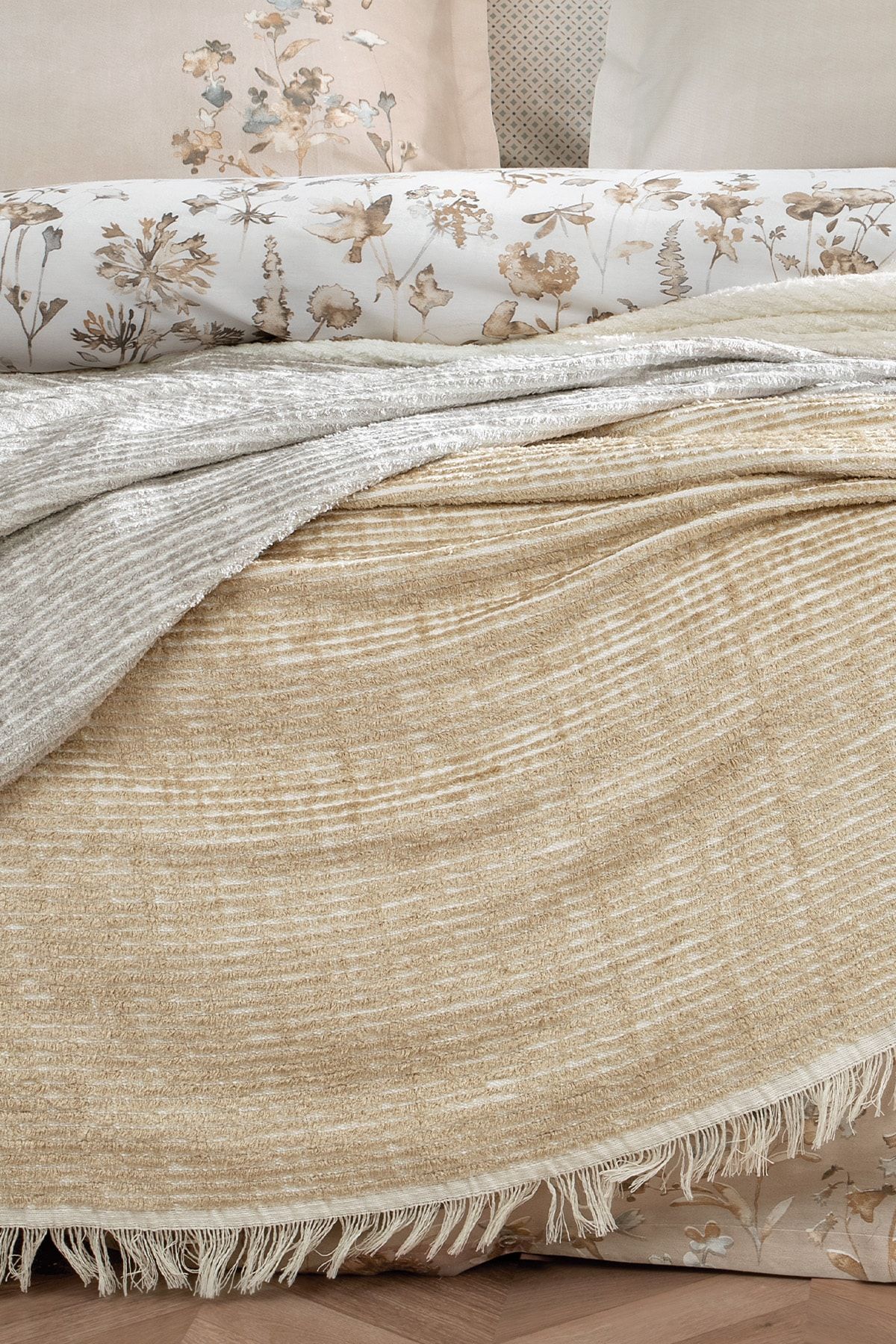 Yataş-Seth Beige Double Bedspread 3