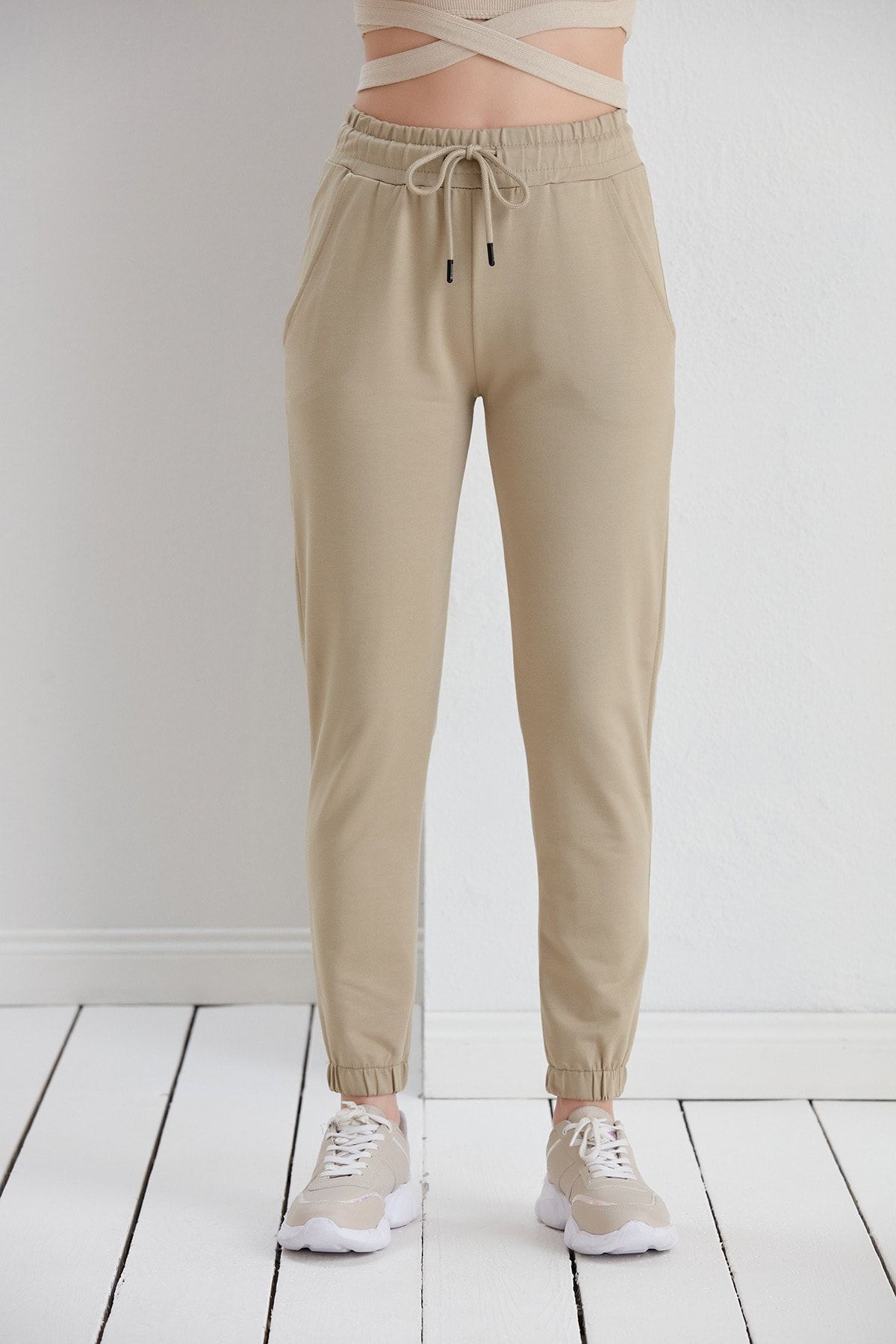 Abercrombie ruffle deals waist joggers