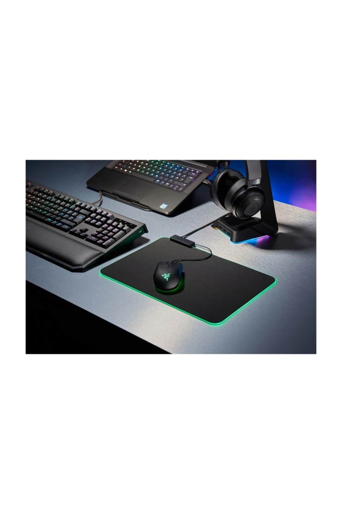 RAZER-Golıathus Chroma RGB Gamig Mousepad RZ02-02500100-R3M1 3