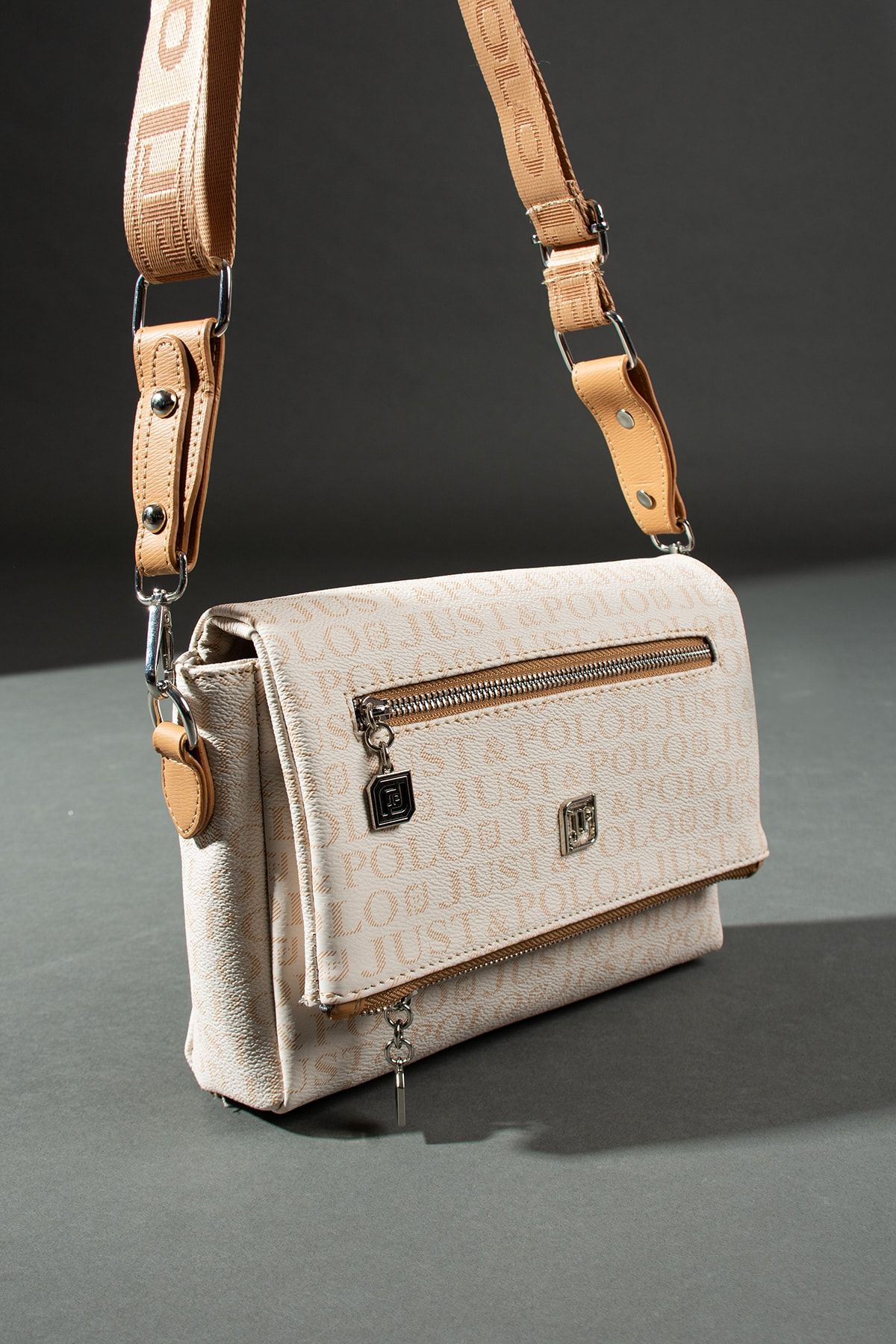 Cream online messenger bag