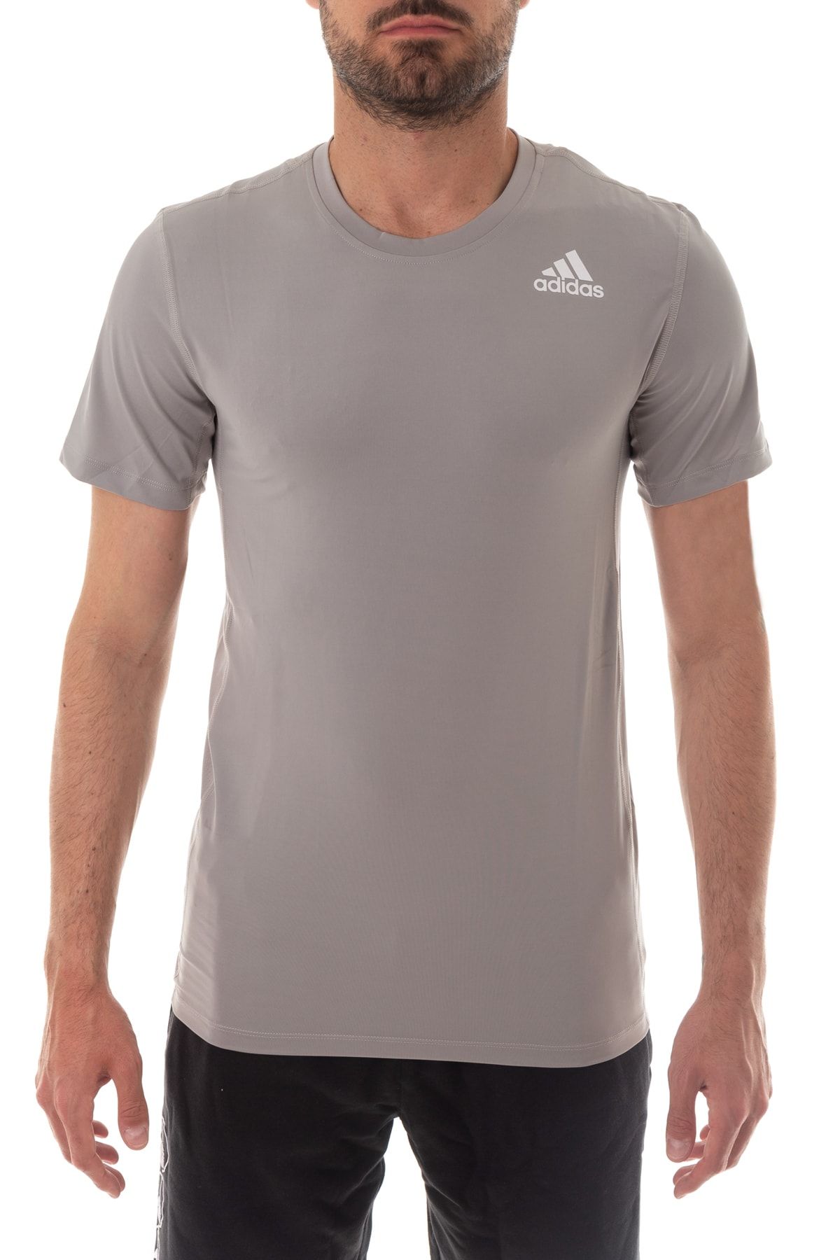 Blank abort Landskab adidas T-Shirt - Gray - Regular fit - Trendyol
