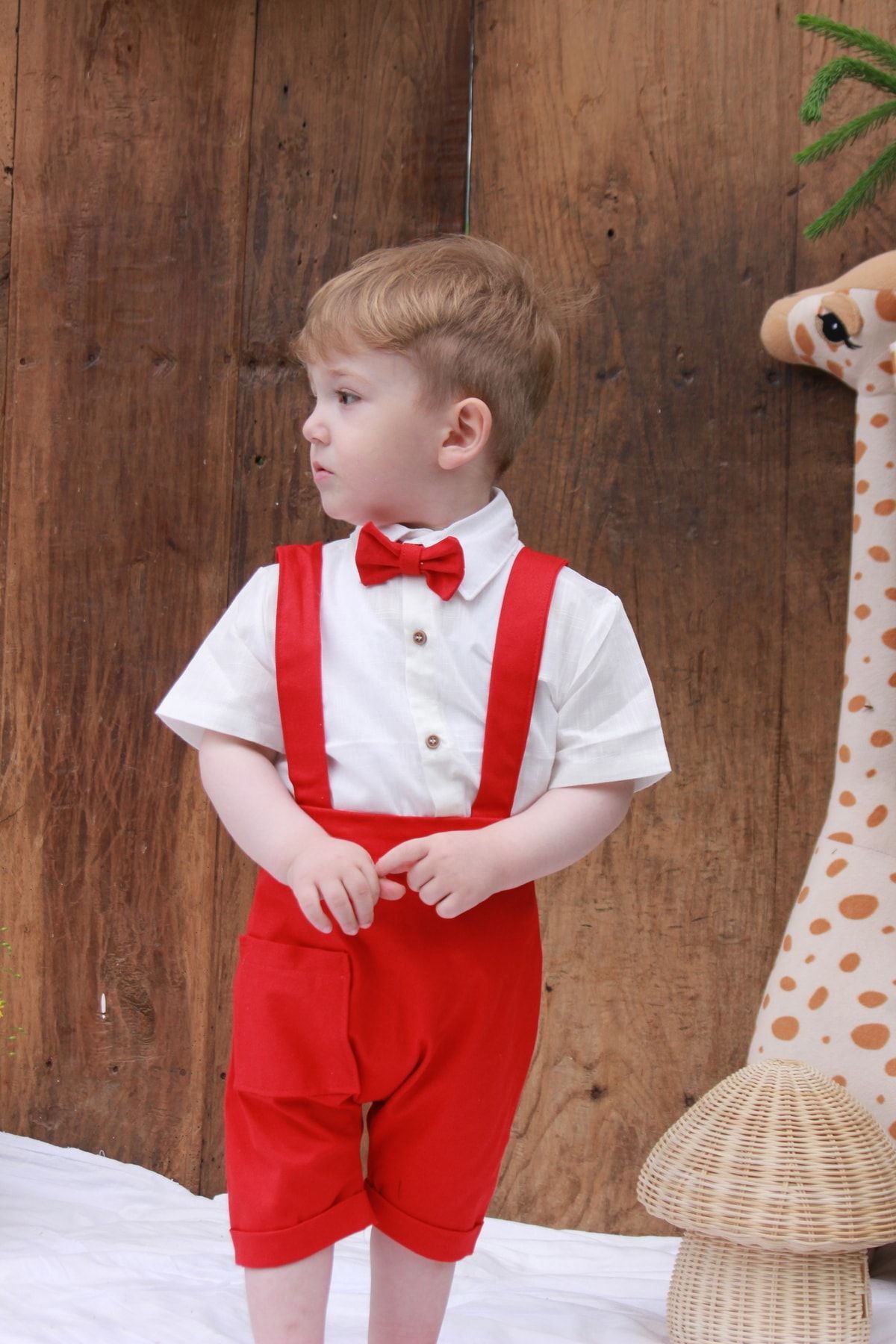 Poplinkids Kırmızı Şort Salopet Keten Gömlek Ve Papyon Takım 117