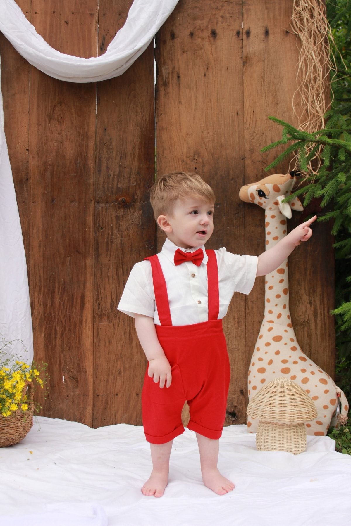 Poplinkids Kırmızı Şort Salopet Keten Gömlek Ve Papyon Takım 117