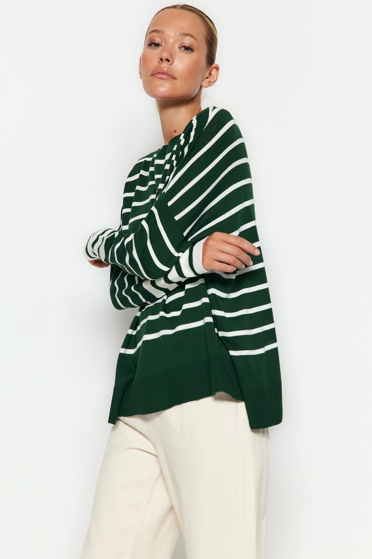 Trendyol Collection Pullover Grün Regular Fit