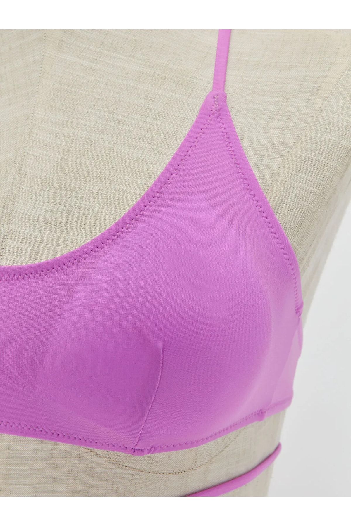 LC Waikiki-Lcw Dream pentru femei - Top de bikini simplu cusut și căptușit 3
