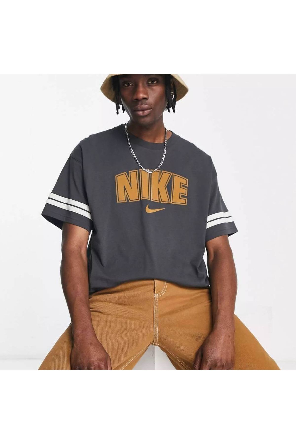Nike t cheap shirt retro