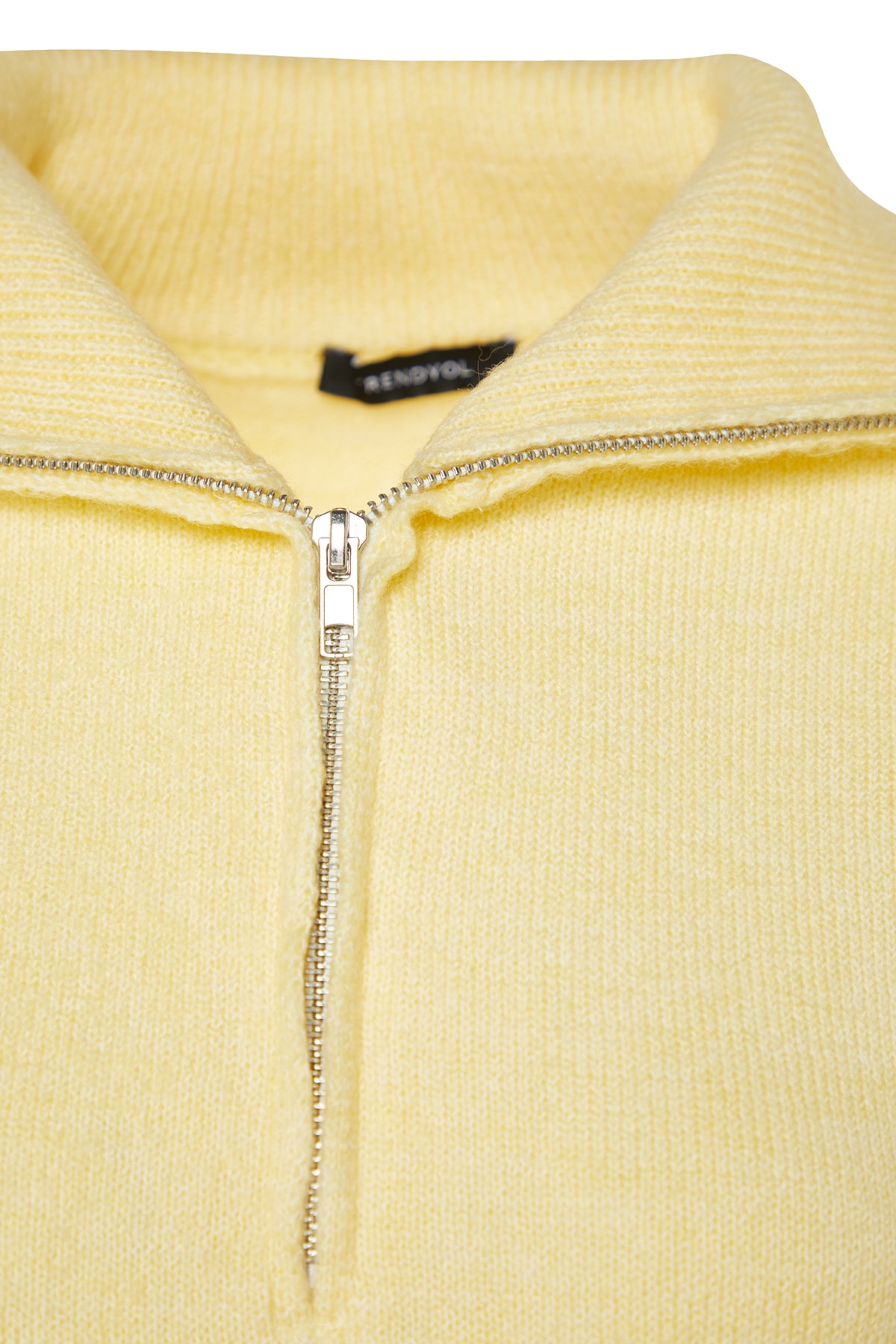 Trendyolmilla  Sarı Geniş Kalıp Yumuşak Dokulu Fermuarlı Triko Kazak TWOAW23KZ00236 - Görsel 7