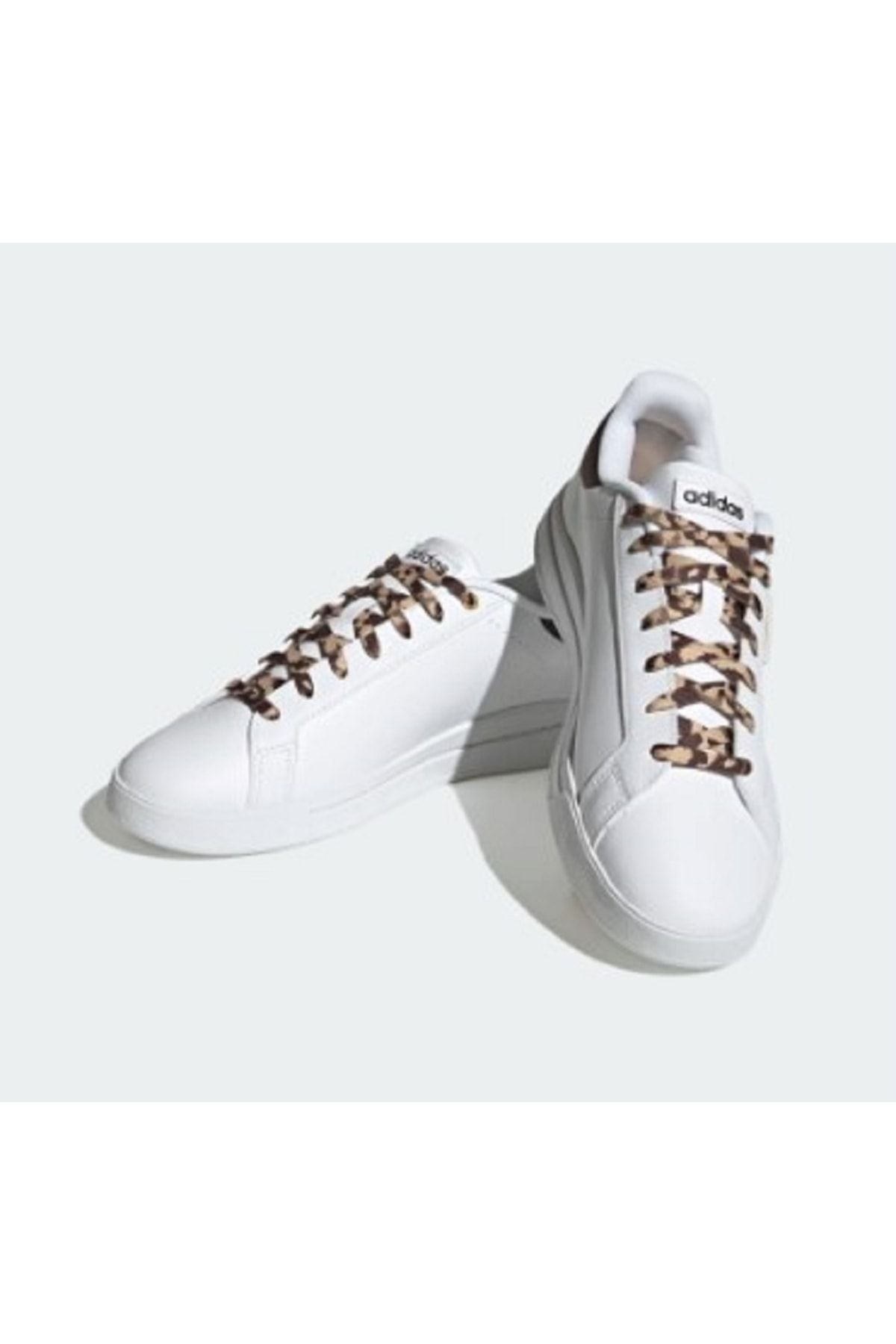 کفش تنیس سفید زنانه ابریشمی GW1453 اورجینال adidas