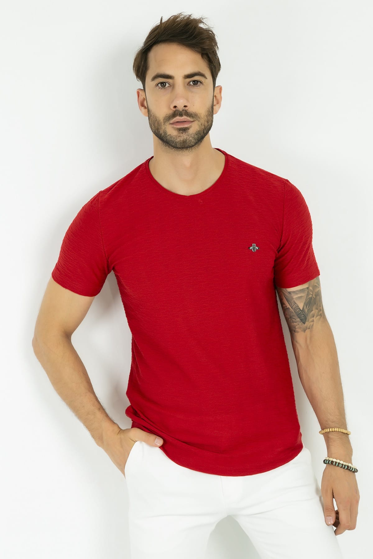 Sateen Men T-Shirt Rot Regular Fit Fast ausverkauft