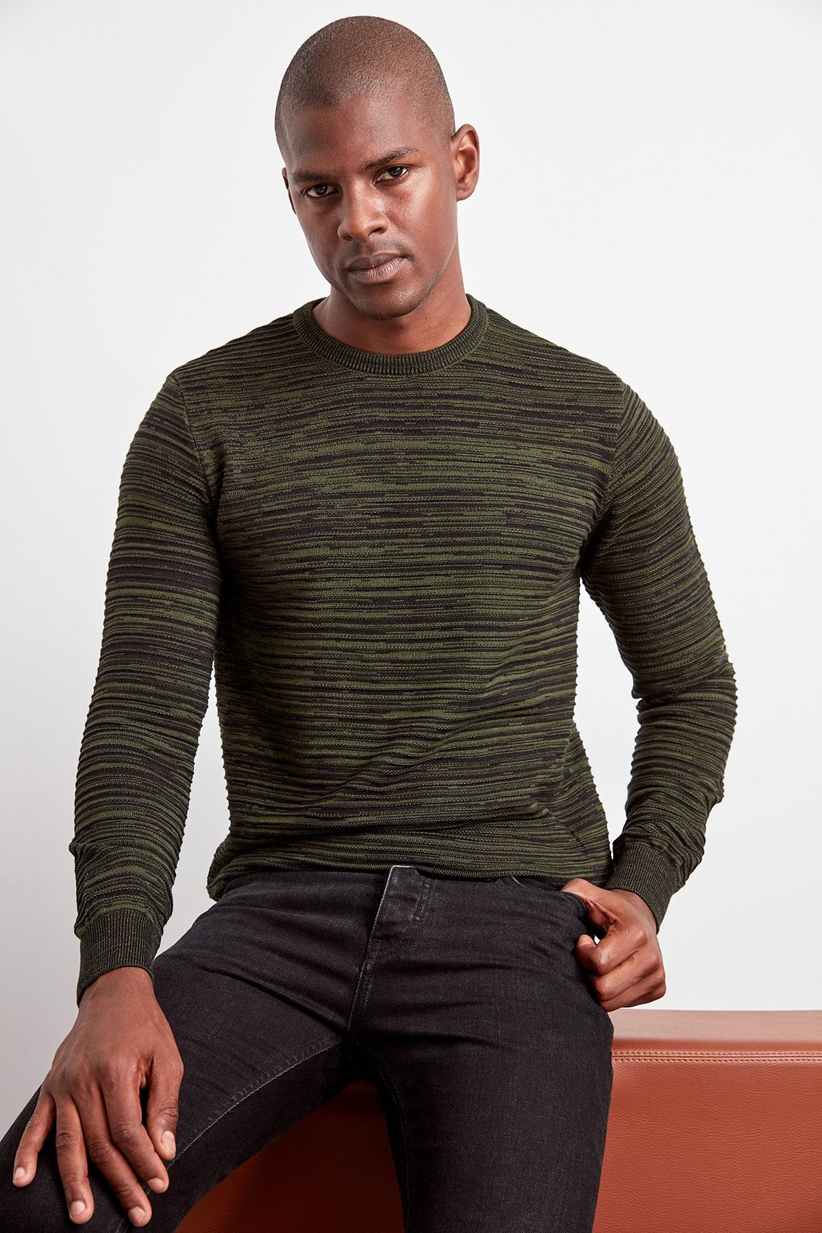 Kolekcia Trendyol-Khaki Gradient Slim Fit Crew Neck Pletený sveter - Tmnaw20Ls0008 2