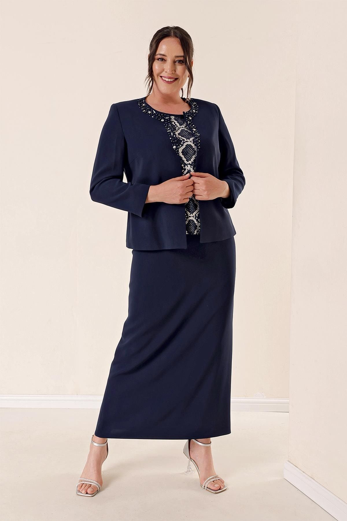 By Sayg Crepe Collar Beaded Embroidered Lining Triple Plus Size