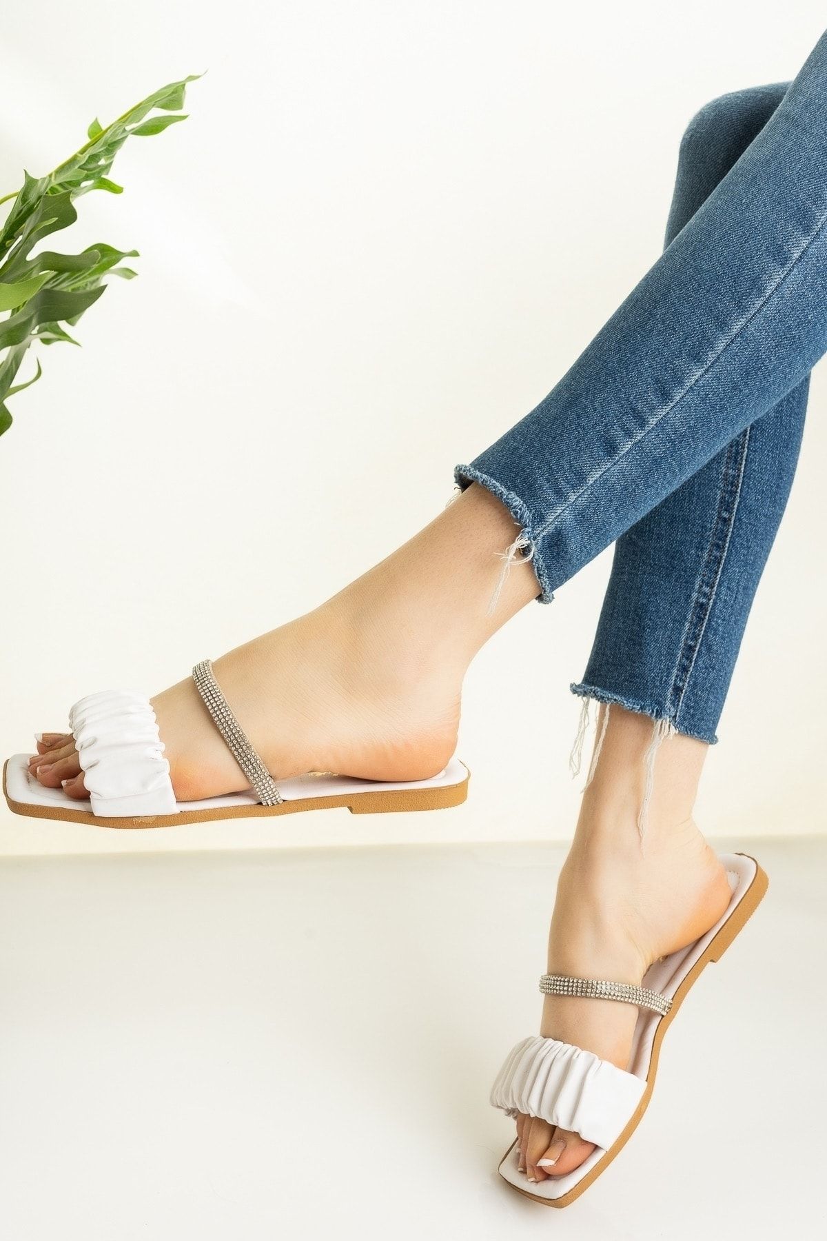 Dolce vita haya fringe sandals on sale
