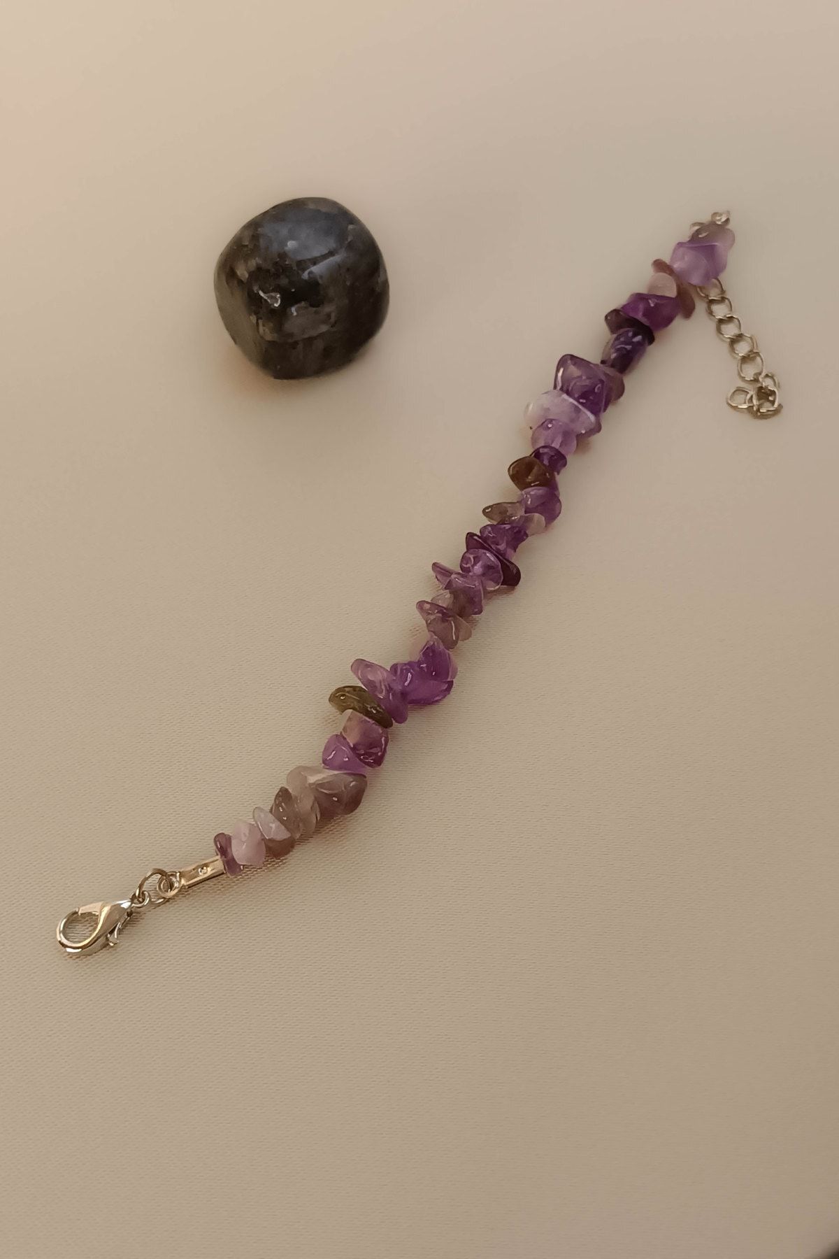 Handmade top bracelet design