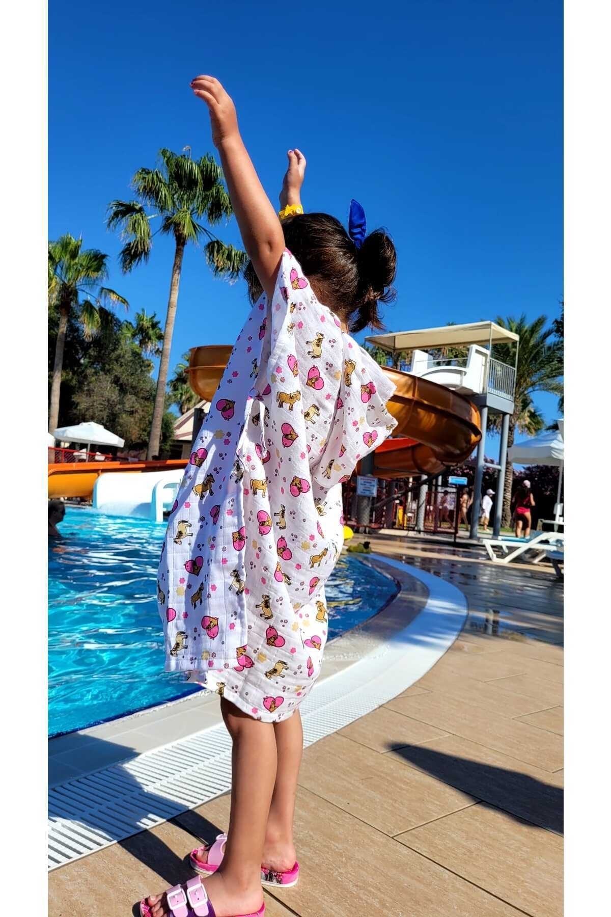 Alpar Tekstil Müslin Kapşonlu %100 Pamuk Çocuk Plaj Pançosu / Horse fotoğrafı 4 (önizleme)