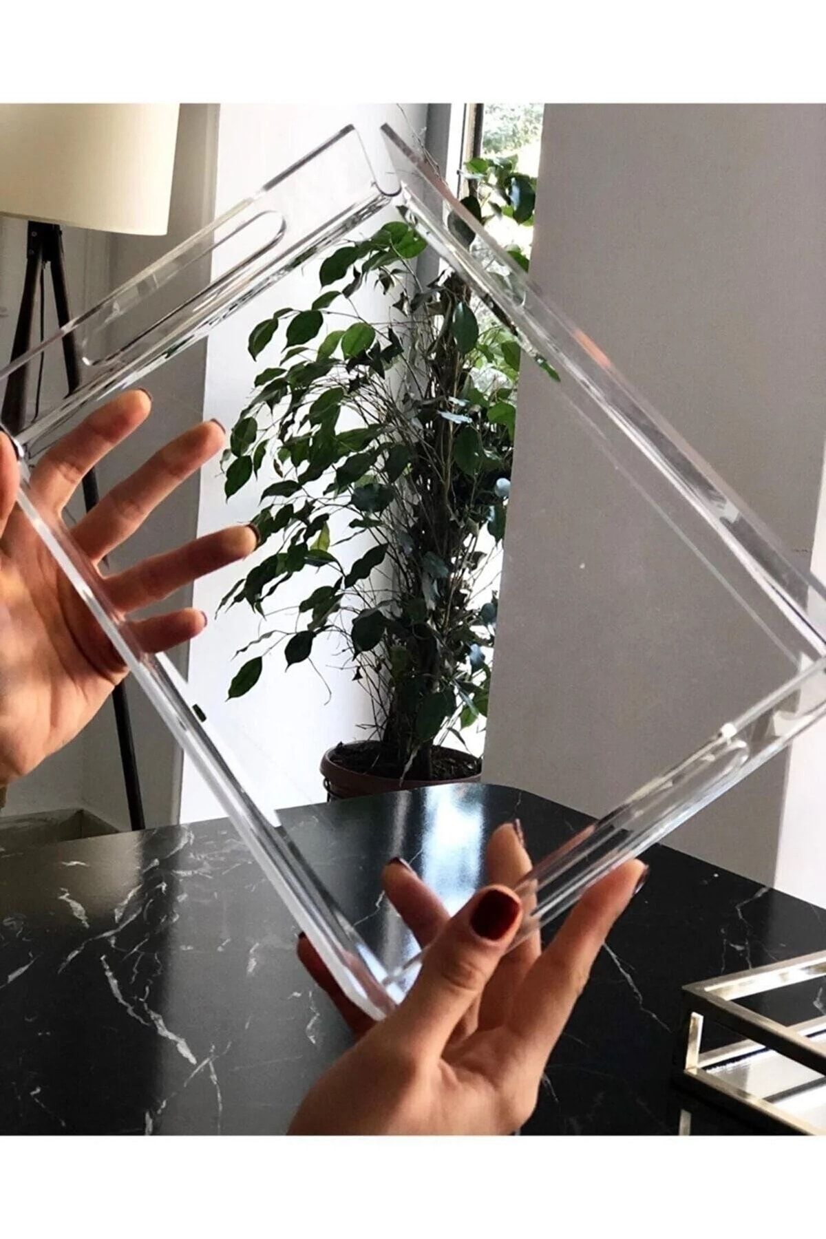 TREND-Transparent Plexiglass Design Tray 2
