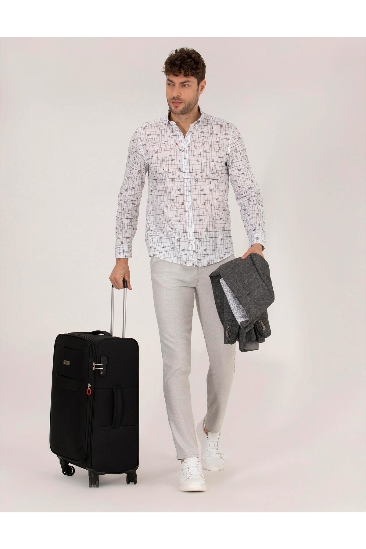 پیراهن مردانه سفید پیرکاردین | G021SZ011.000.1567290.VR205 اورجینال - تصویر 2