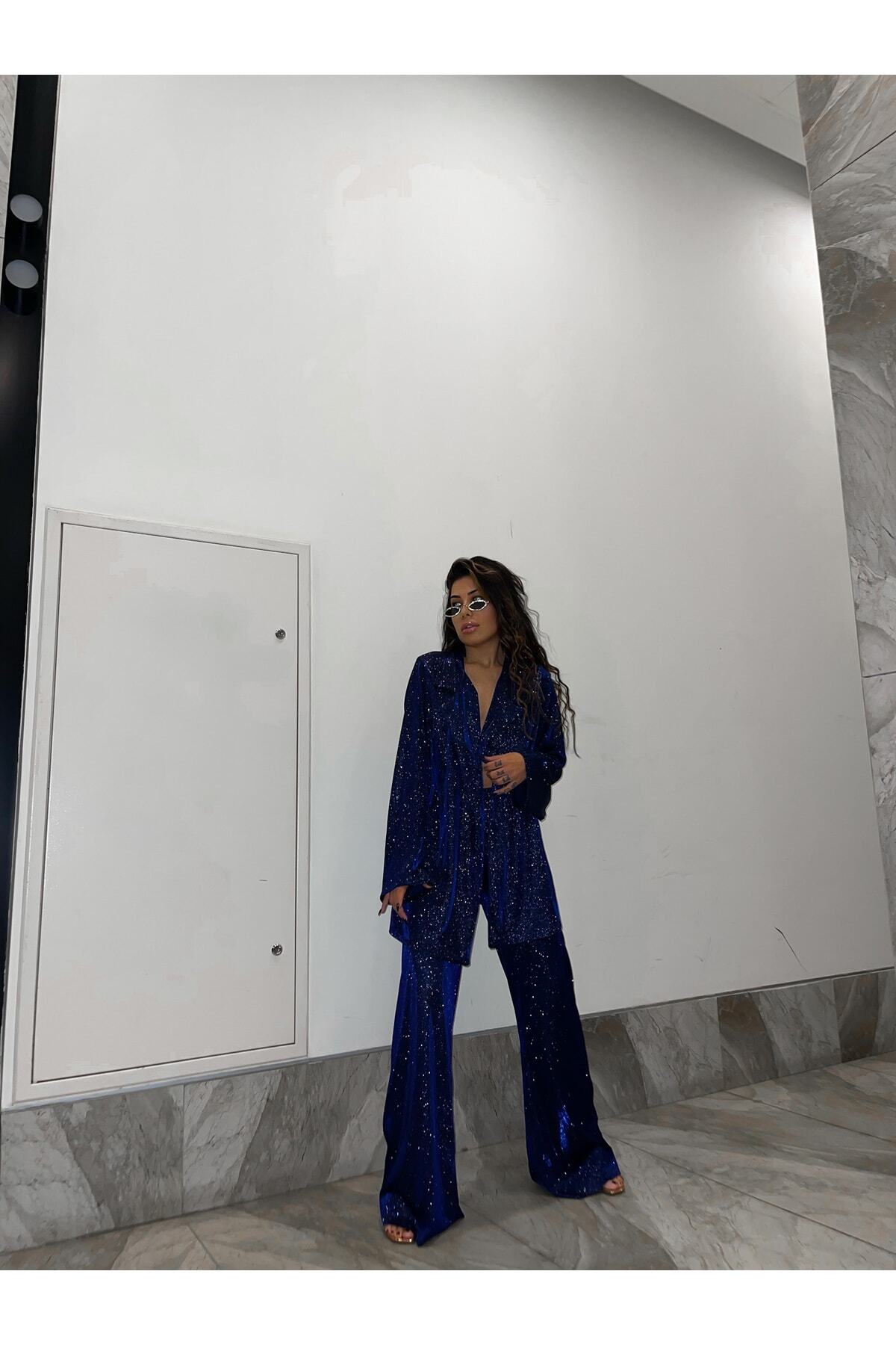 Gülşah Evecen  Özel Tasarım Simli Lacivert Bralet - Görsel 6