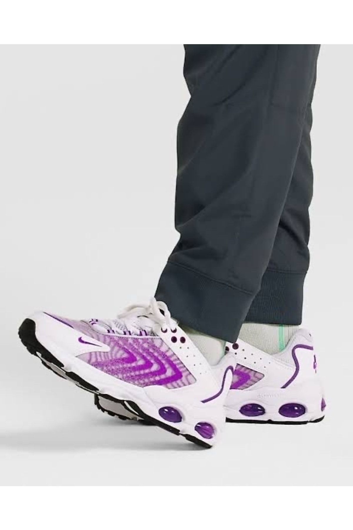 Buy nike tailwind sales