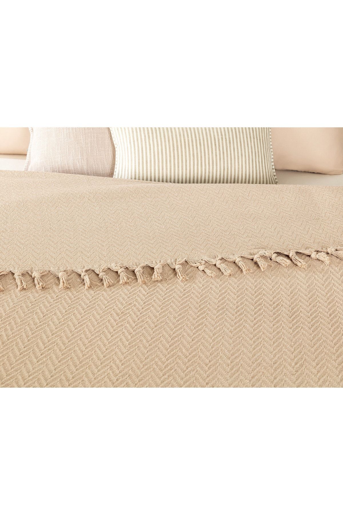 Madame Coco-Stephane Single Bedspread - Beige 4