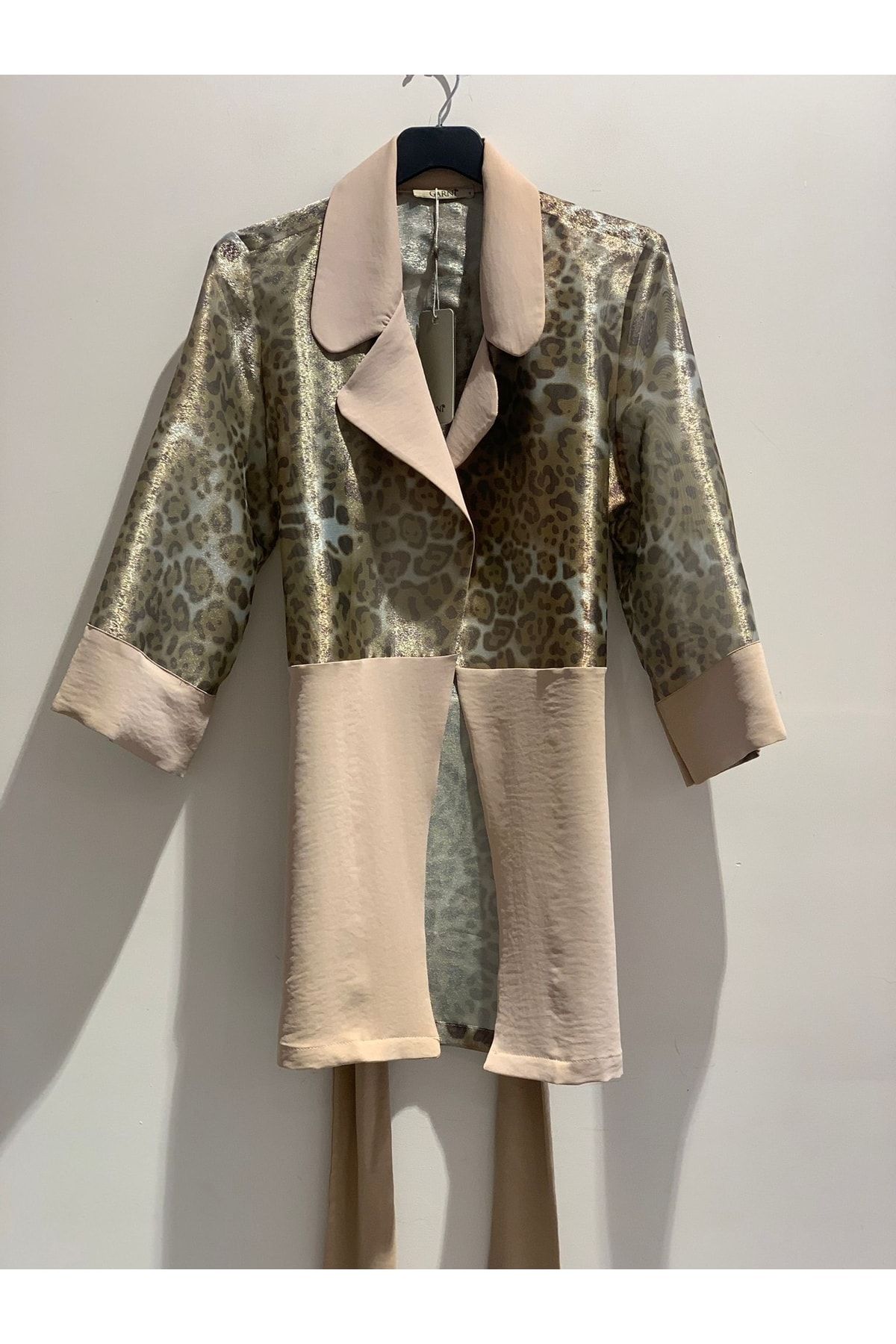 Zara top snakeskin coat