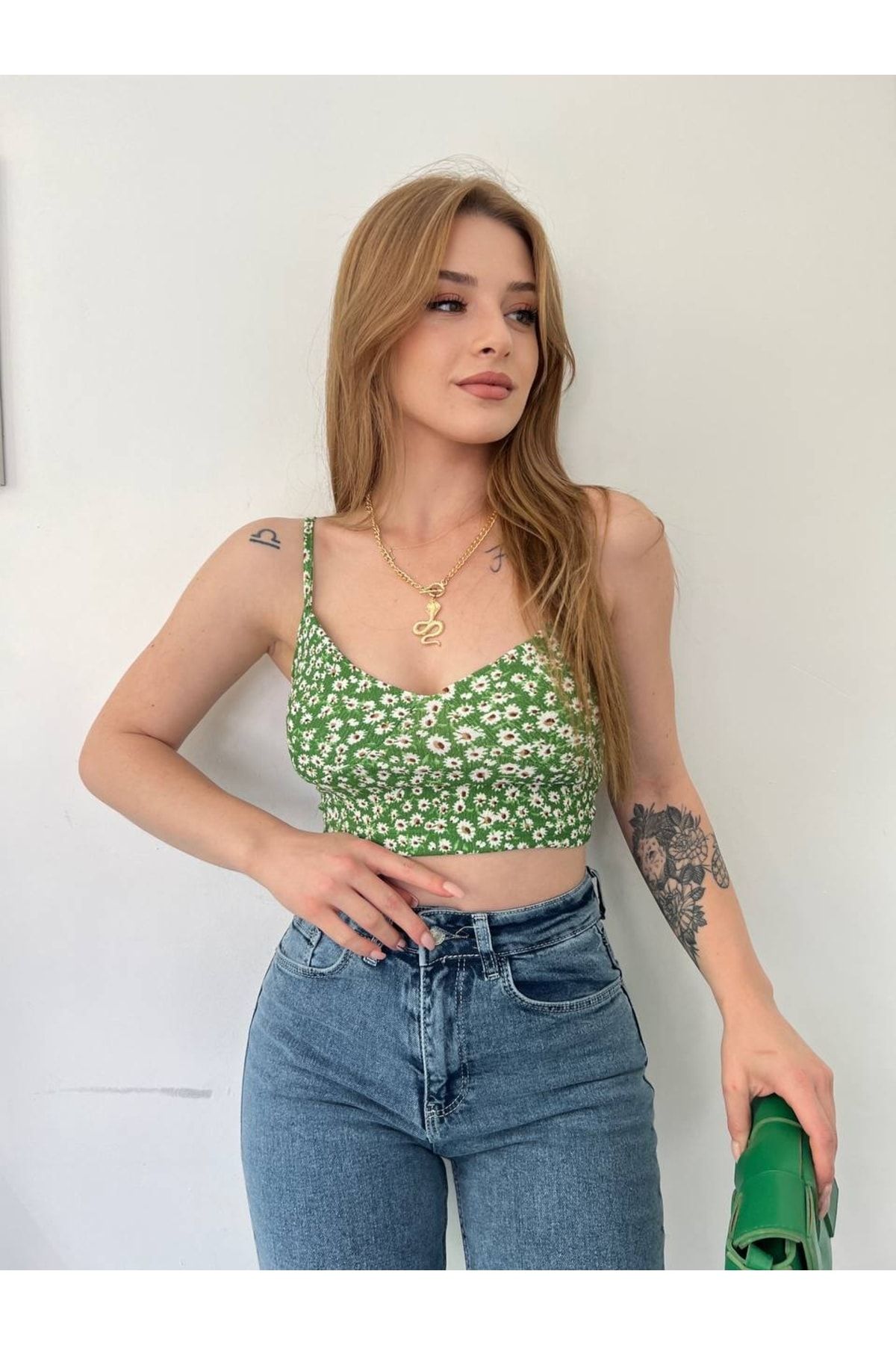 Fav Style Women's Strappy Floral Patterned Crop Top Blouse Green