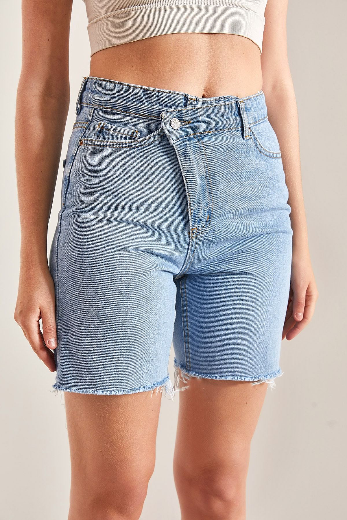 complete the look image