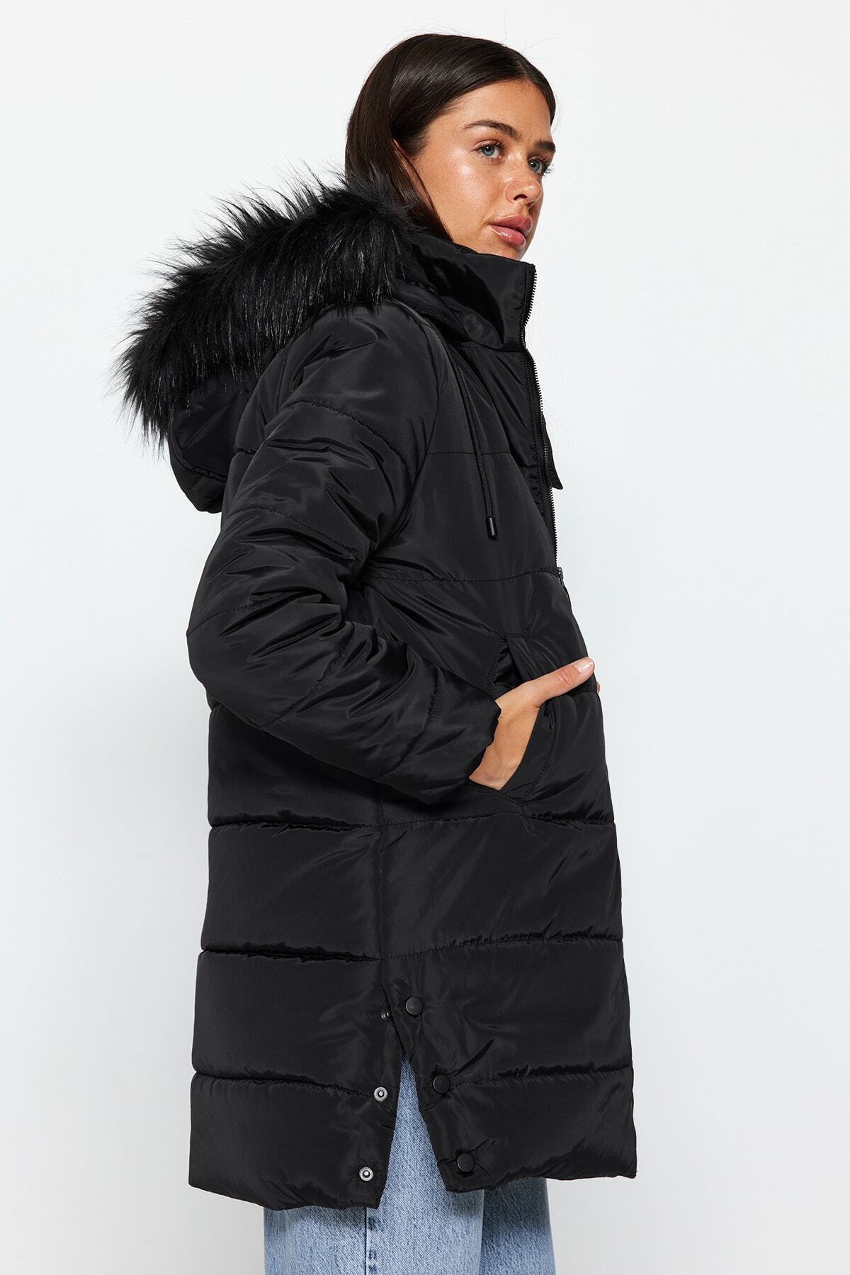 Trendyol Collection-Schwarzer, wasserdichter Parka mit Pelzkapuze, gesteppte Pufferjacke TWOAW24MO00075 2