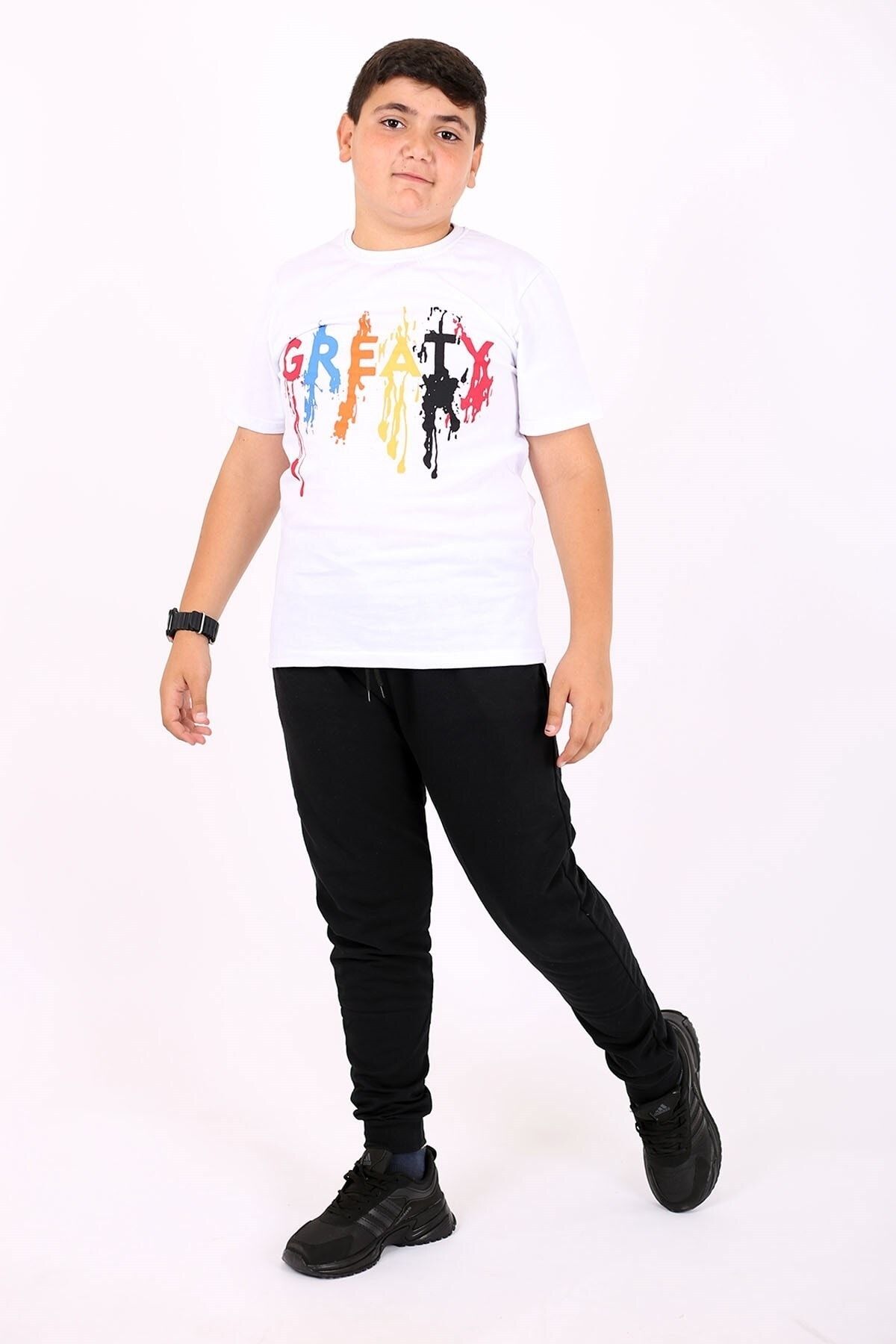 iko kids Set of 2 Printed T shirts and 1 Pocket Jogger Plain