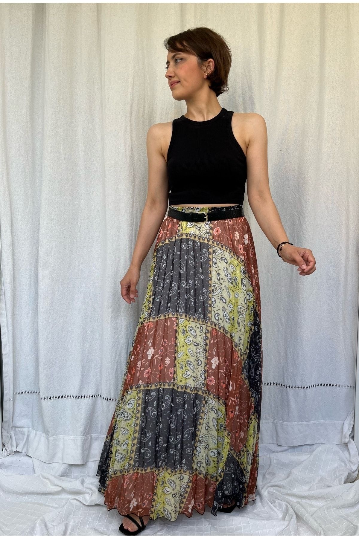 soBasic-Yellow Ethnic Patterned Pleated Lined Maxi Length Flowy Chiffon Skirt with Elastic Waist 3