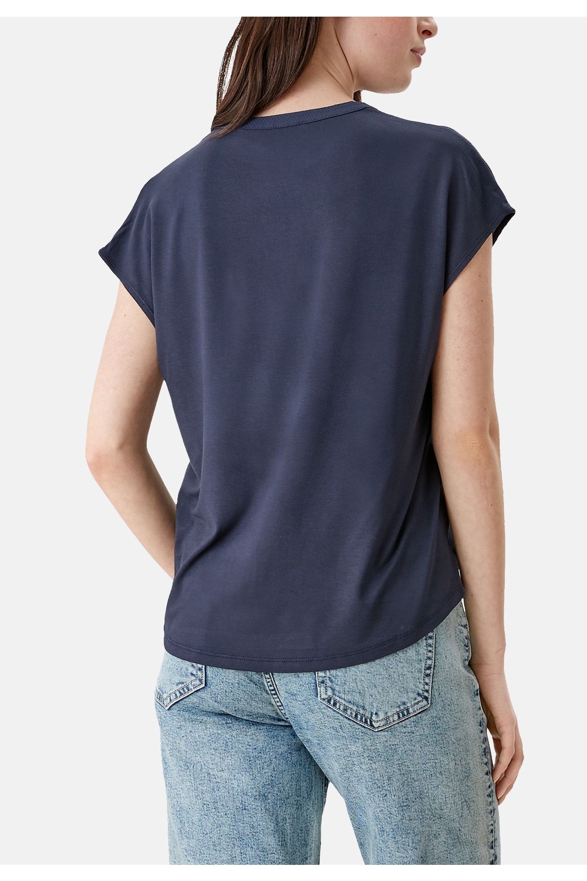 s.Oliver T-Shirt Schulter V- Kurzarmshirt mit - Ausschnitt tiefem Trendyol und überschnittener