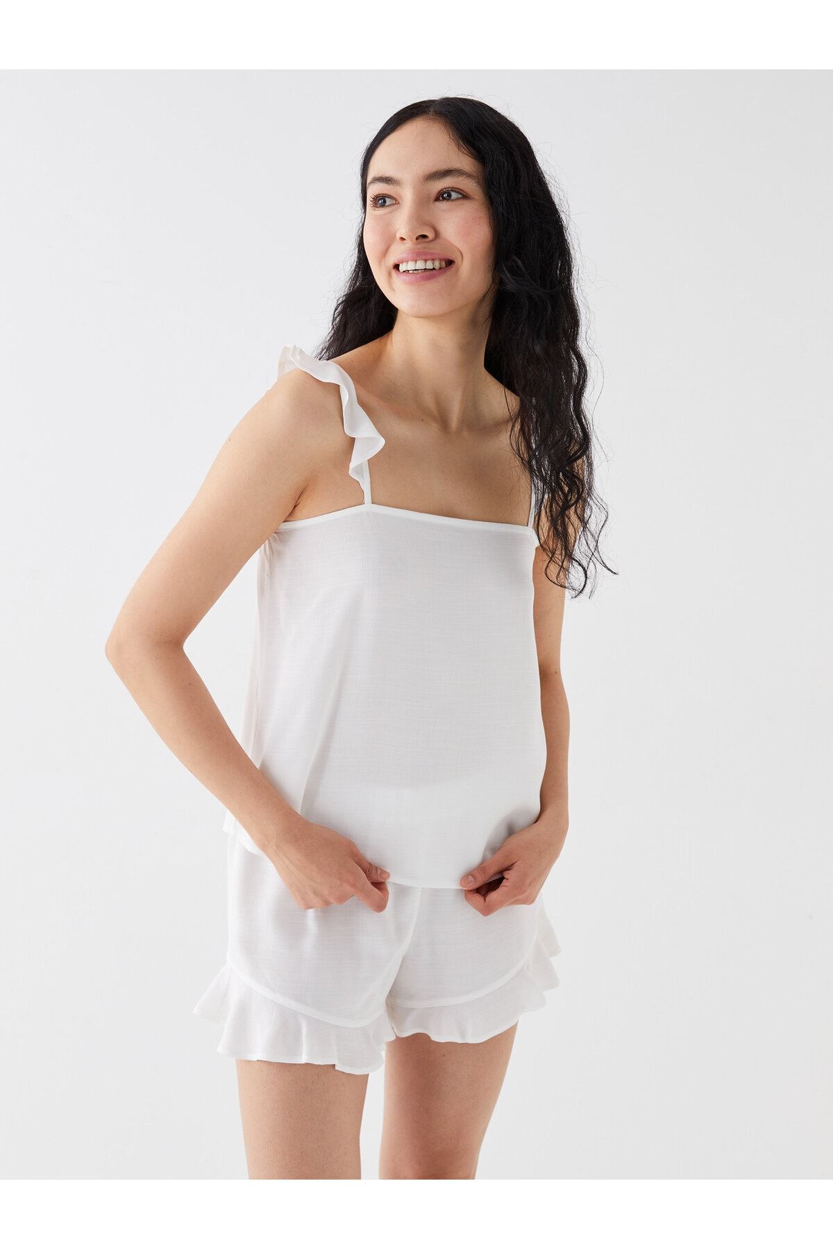 LC Waikiki-Čtvercový límec Straight Strap Poplin Dámské šortky Pyžamo Set 1