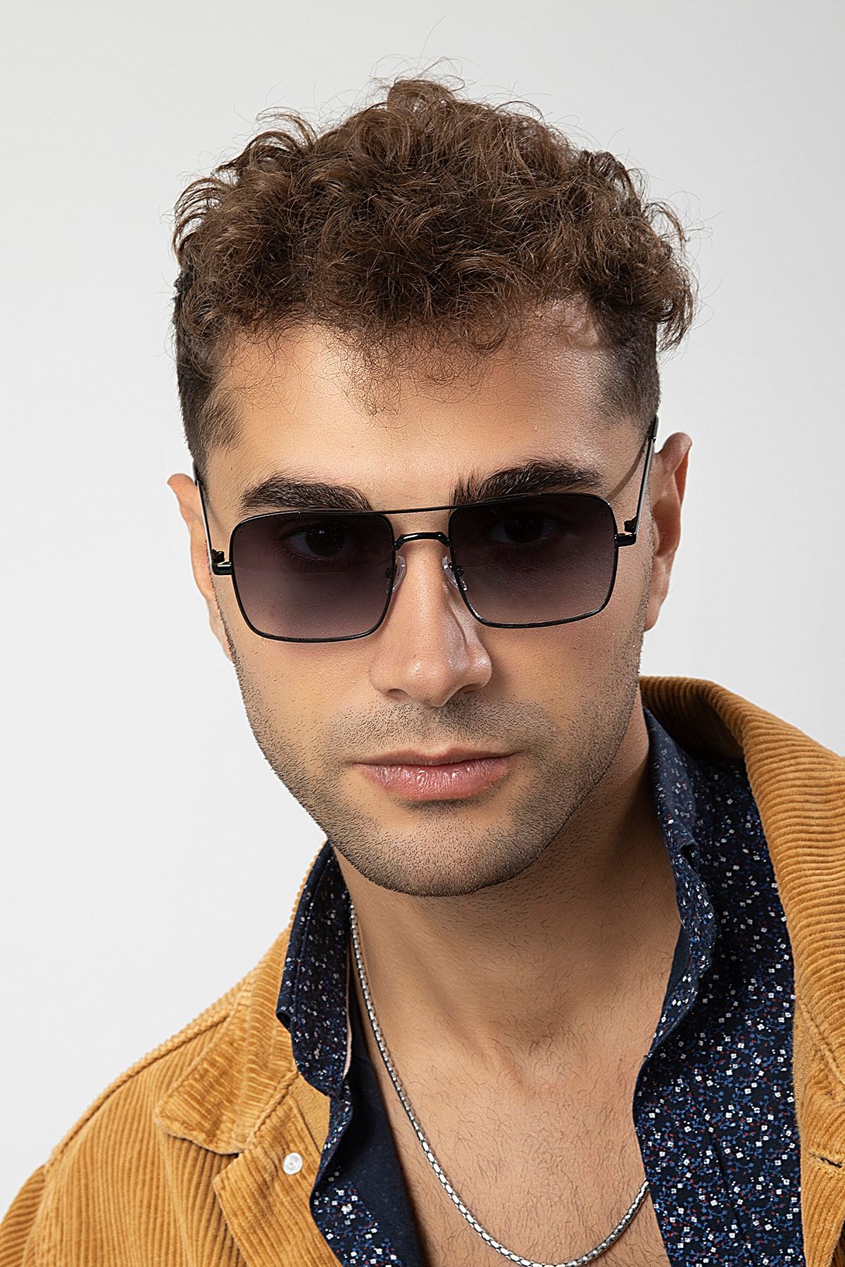 Pilot men hotsell sunglasses