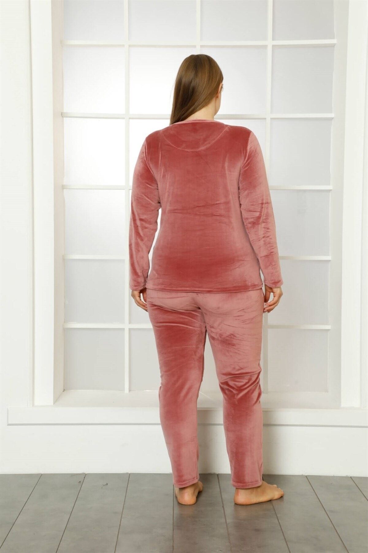 Velvet loungewear tracksuit hotsell