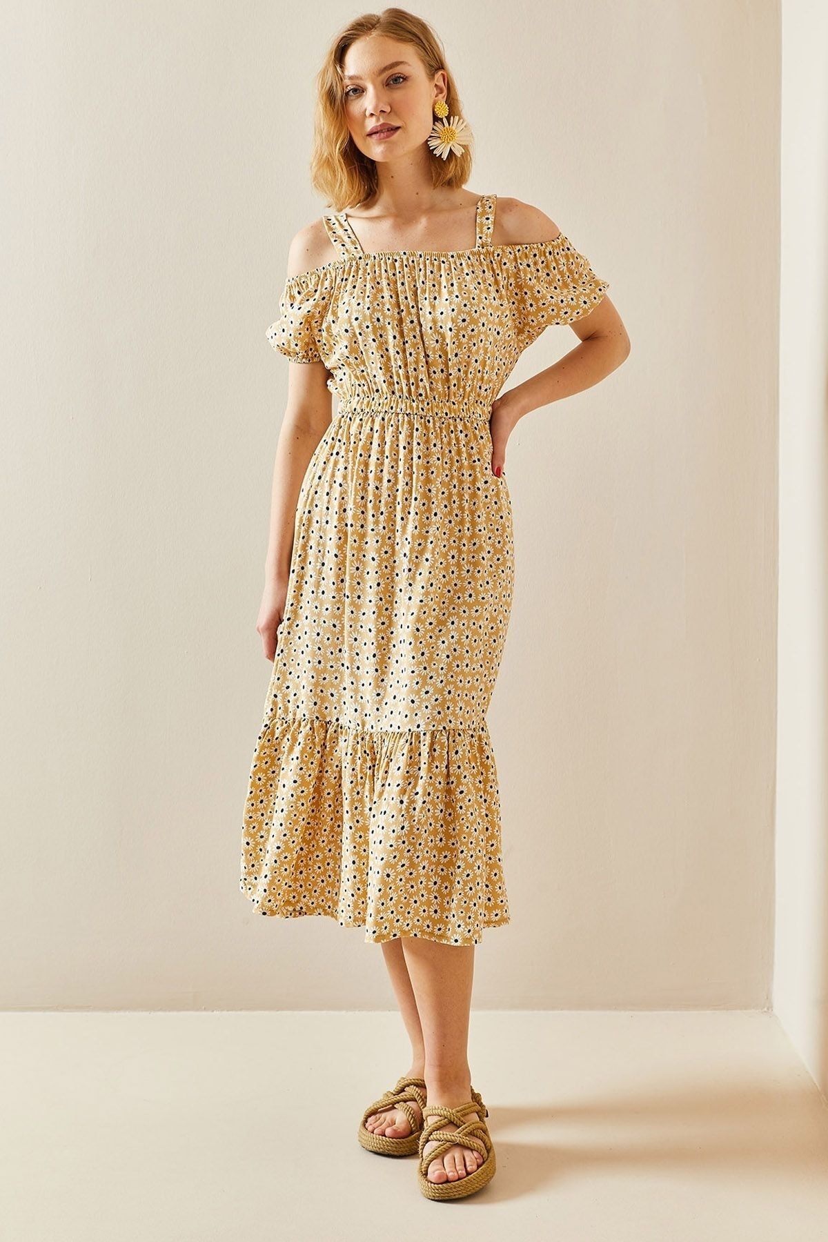 XHAN-Beigefarbenes, schulterfreies Kleid mit Blumenmuster 3yxk6-47311-25 3