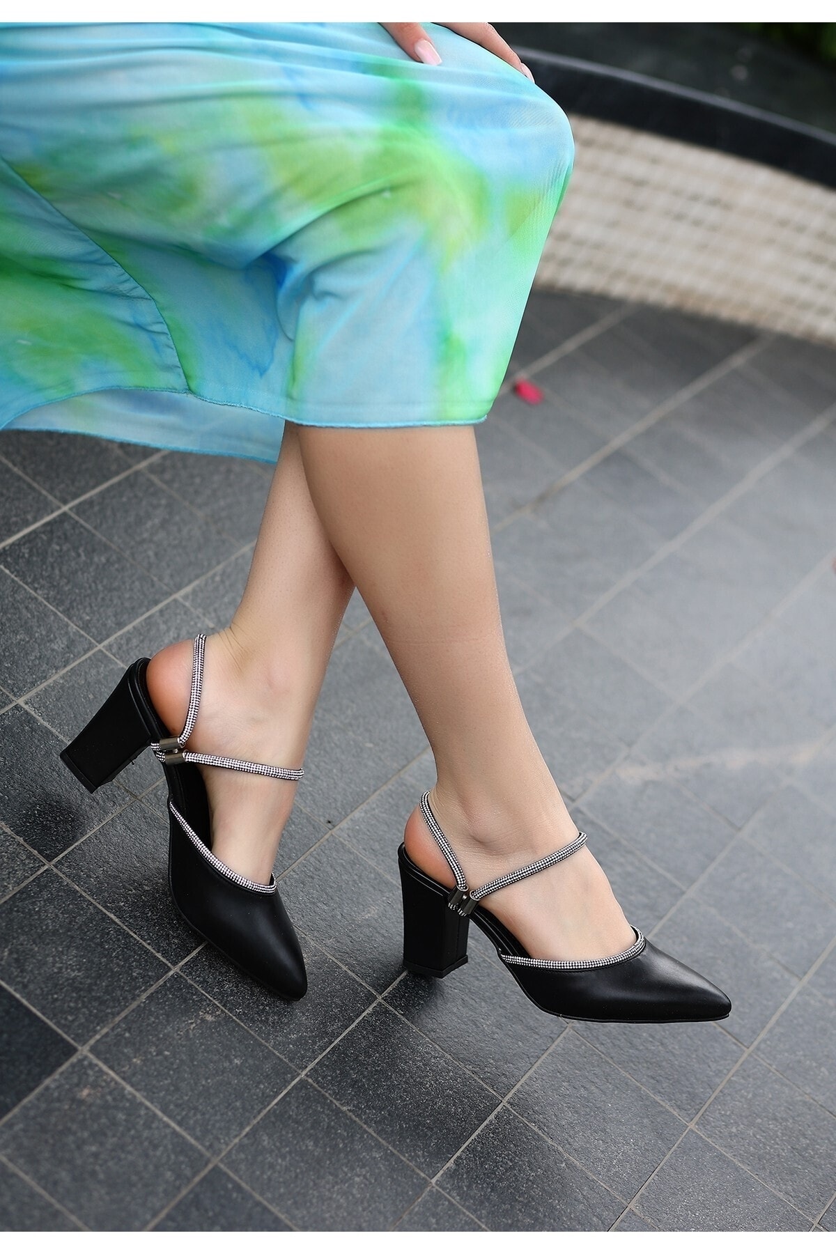 Deorf Siyah Cilt Topuklu Terlik
